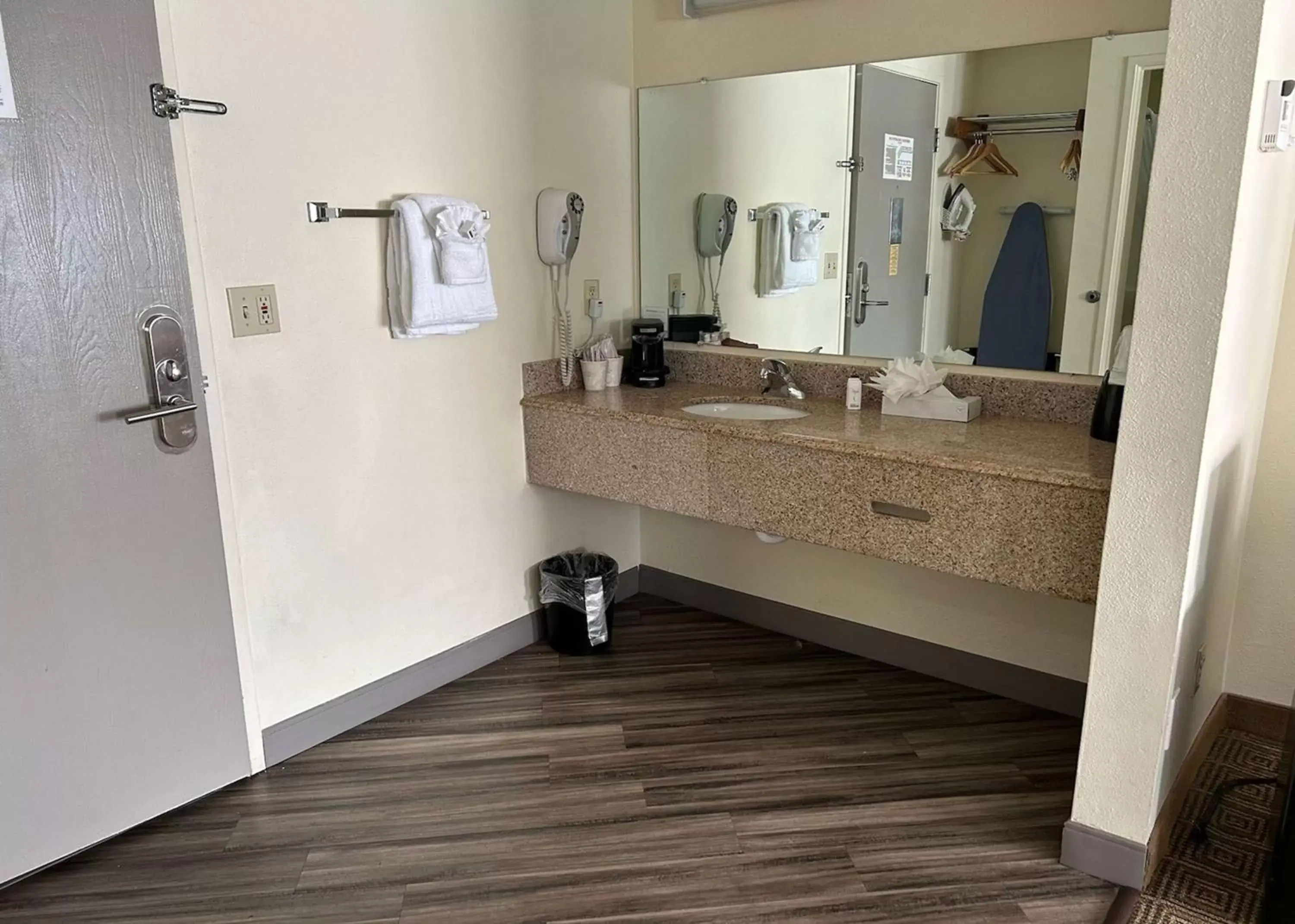 Bathroom in La Quinta by Wyndham Orlando South Bathroom in La Quinta by Wyndham Orlando South