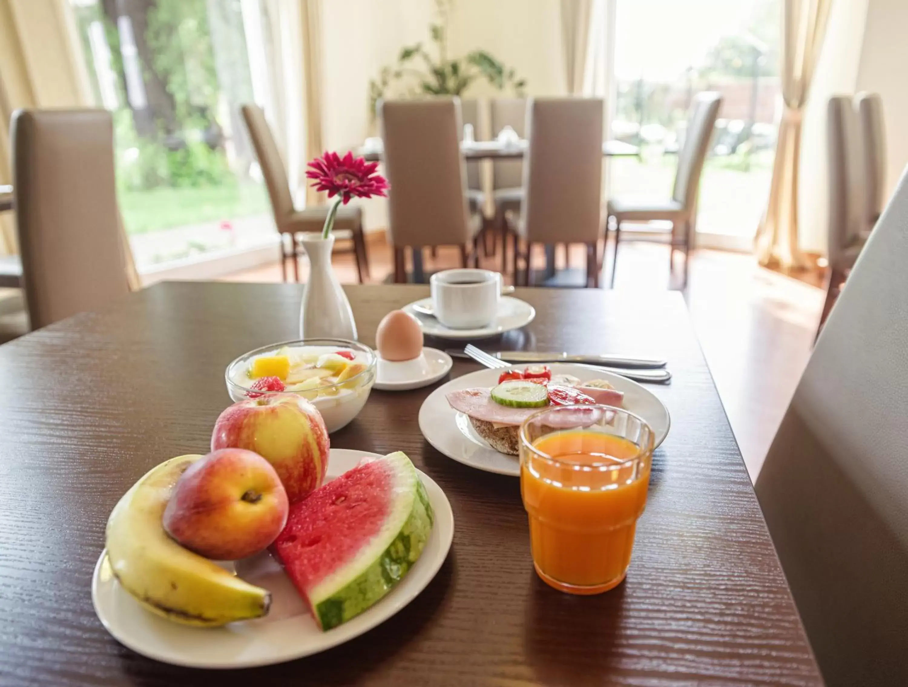 Buffet breakfast in Hotel Am Schloss Köpenick Berlin By Golden Tulip