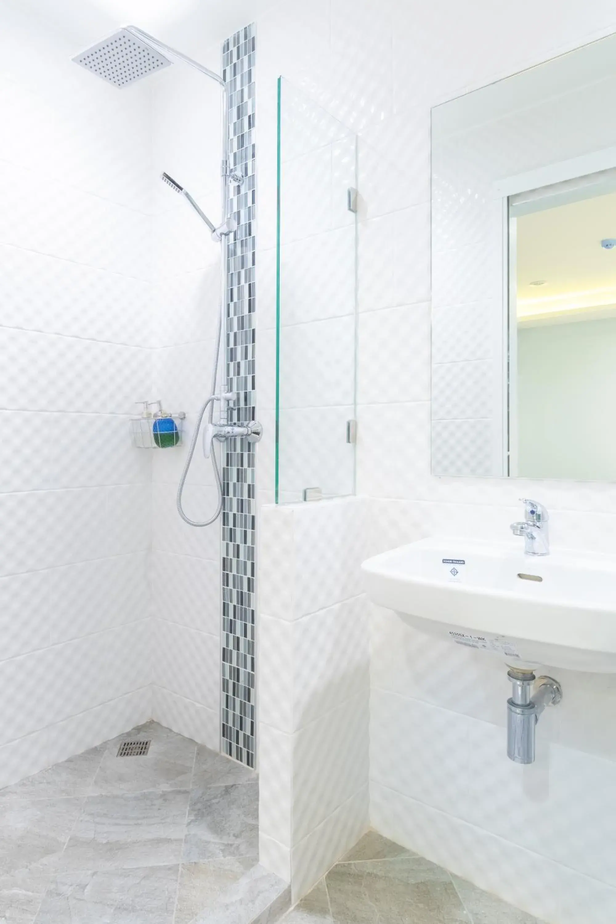 Shower, Bathroom in 4M Pratunam Hotel