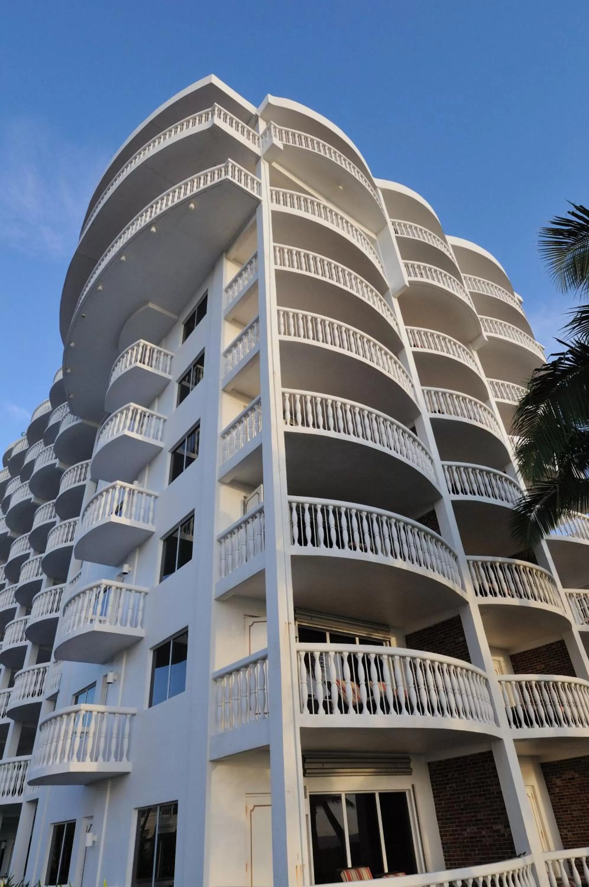 Facade/entrance, Property Building in Beachcomber Resort & Club