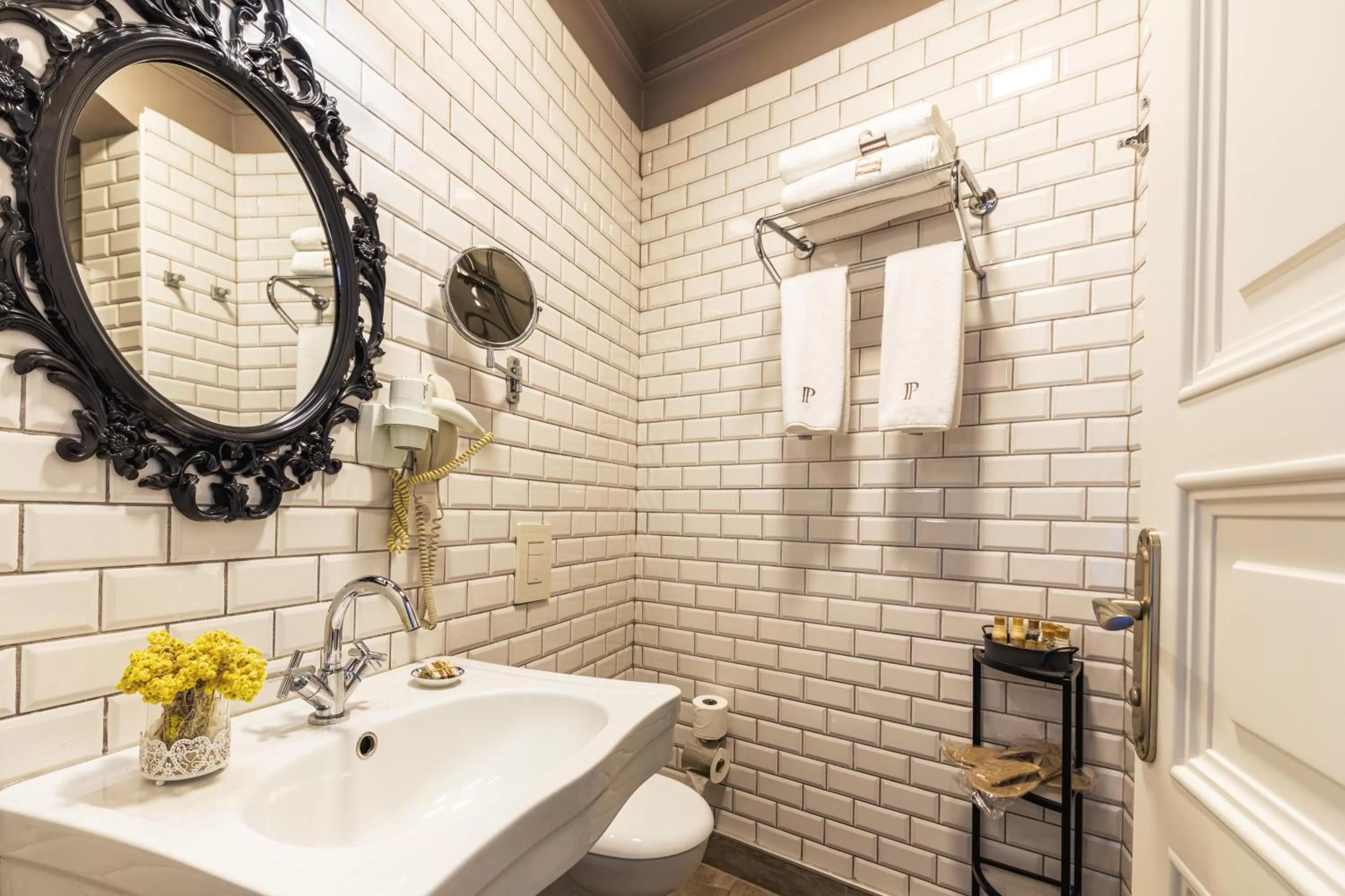 Bathroom in Petros Hotel