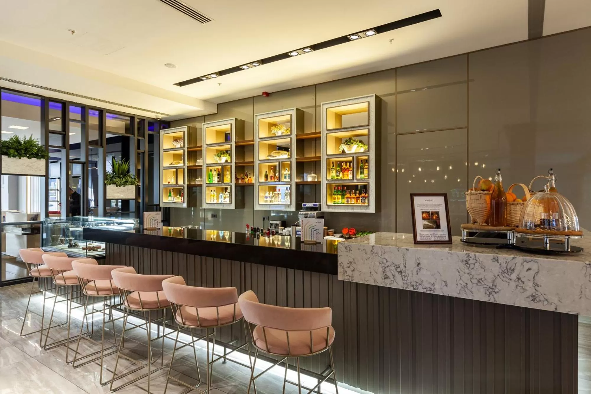 Lounge or bar in Novotel Trabzon