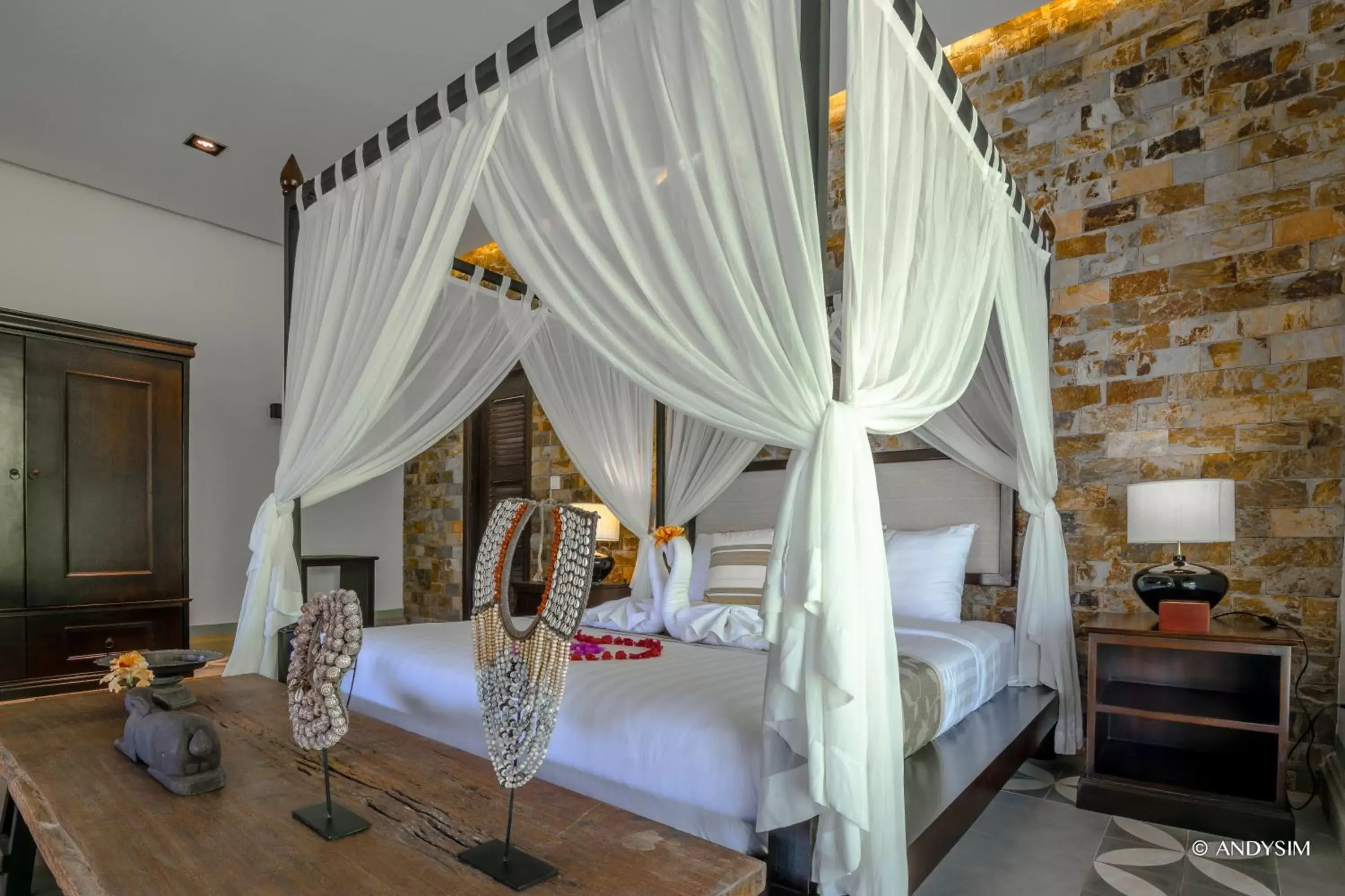 Bed in Samanea Beach Resort & Spa