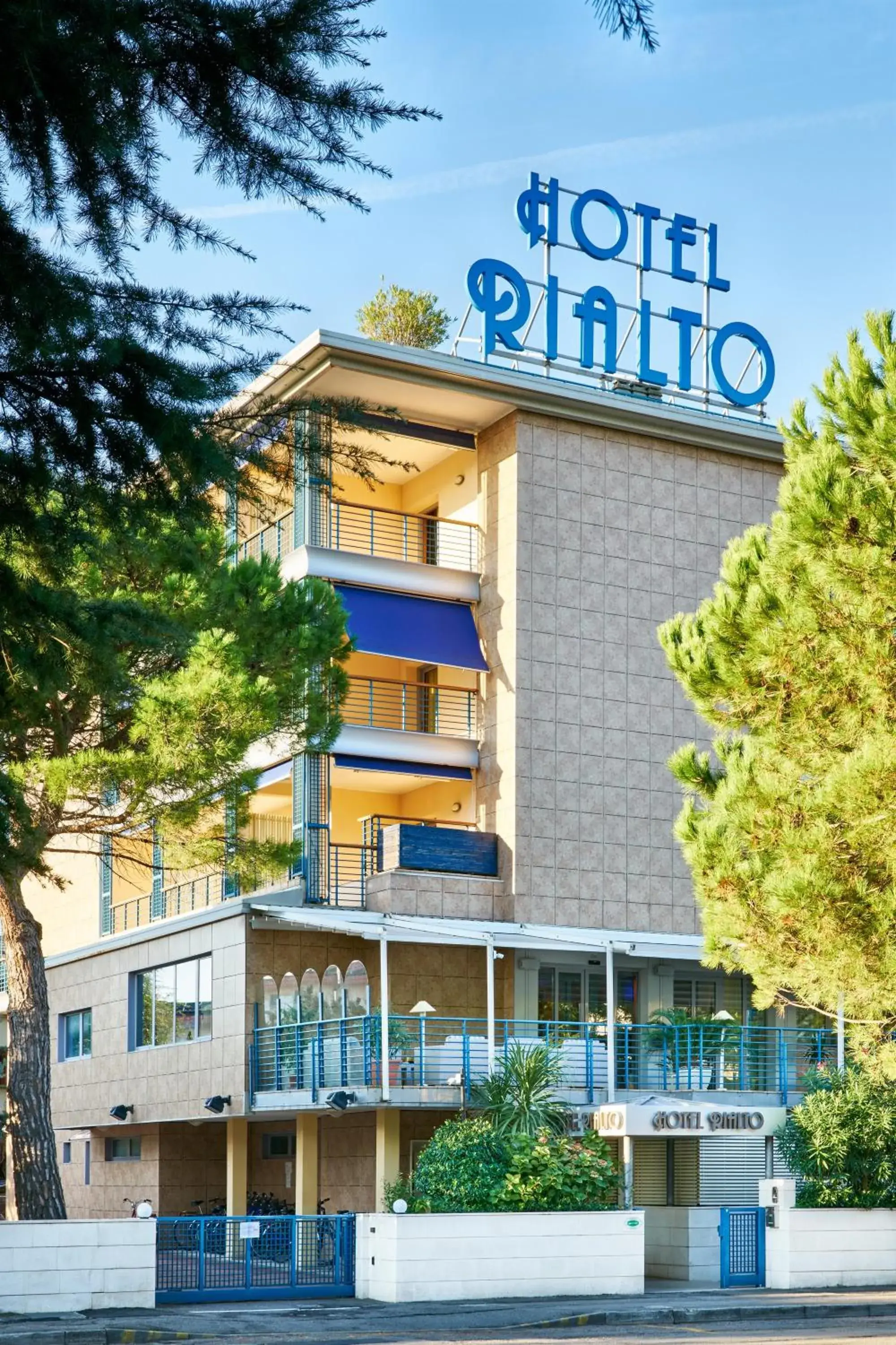 Property Building in Hotel Rialto