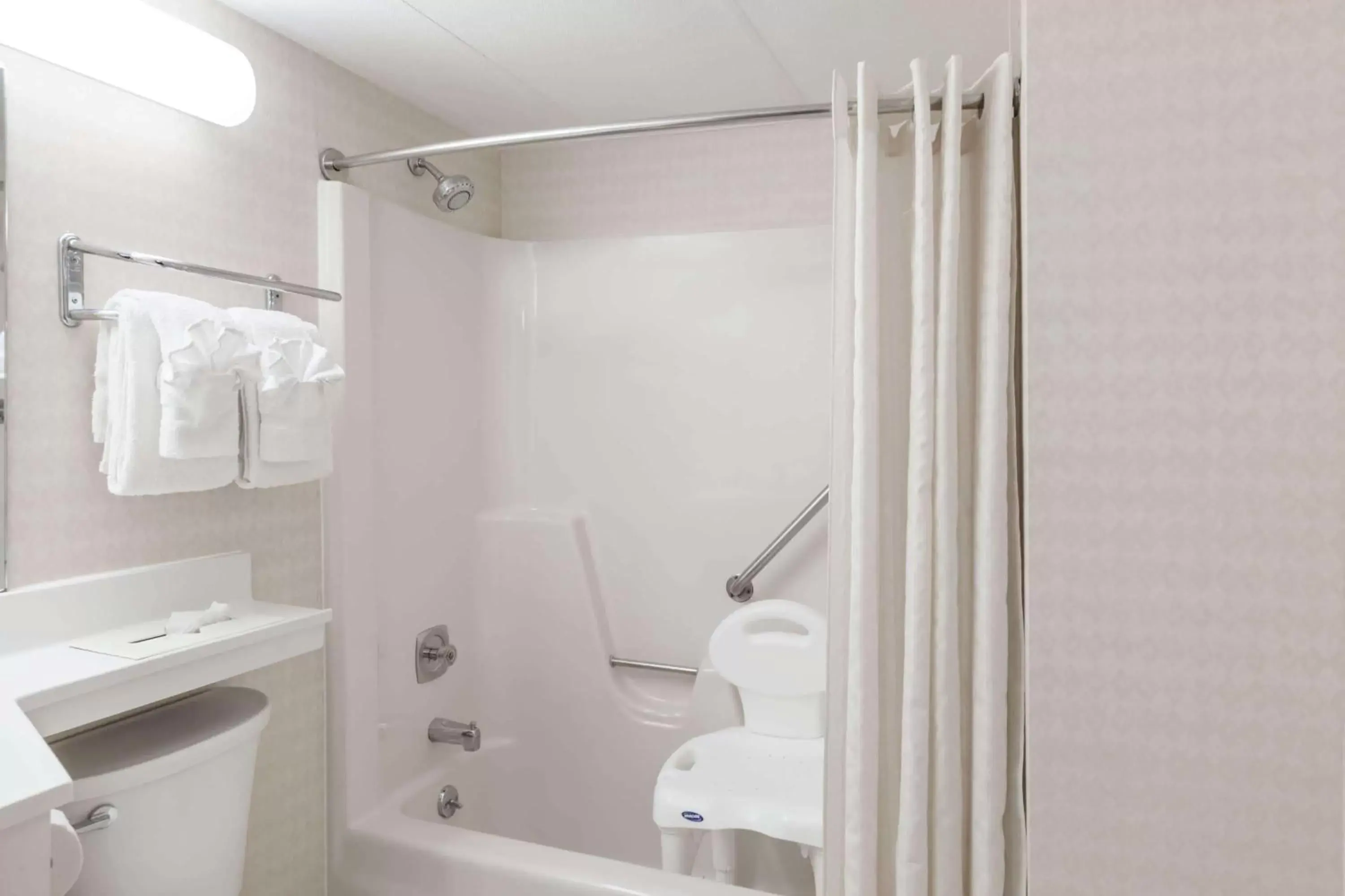 Bathroom in Travelodge Inn & Suites by Wyndham Albany