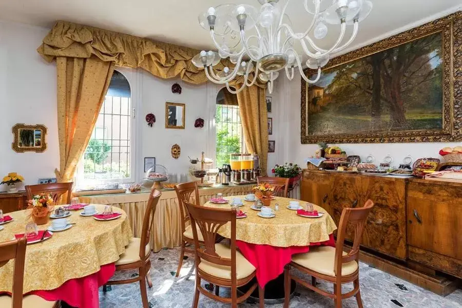 Restaurant/places to eat in Villa Albertina Restaurant/places to eat in Villa Albertina