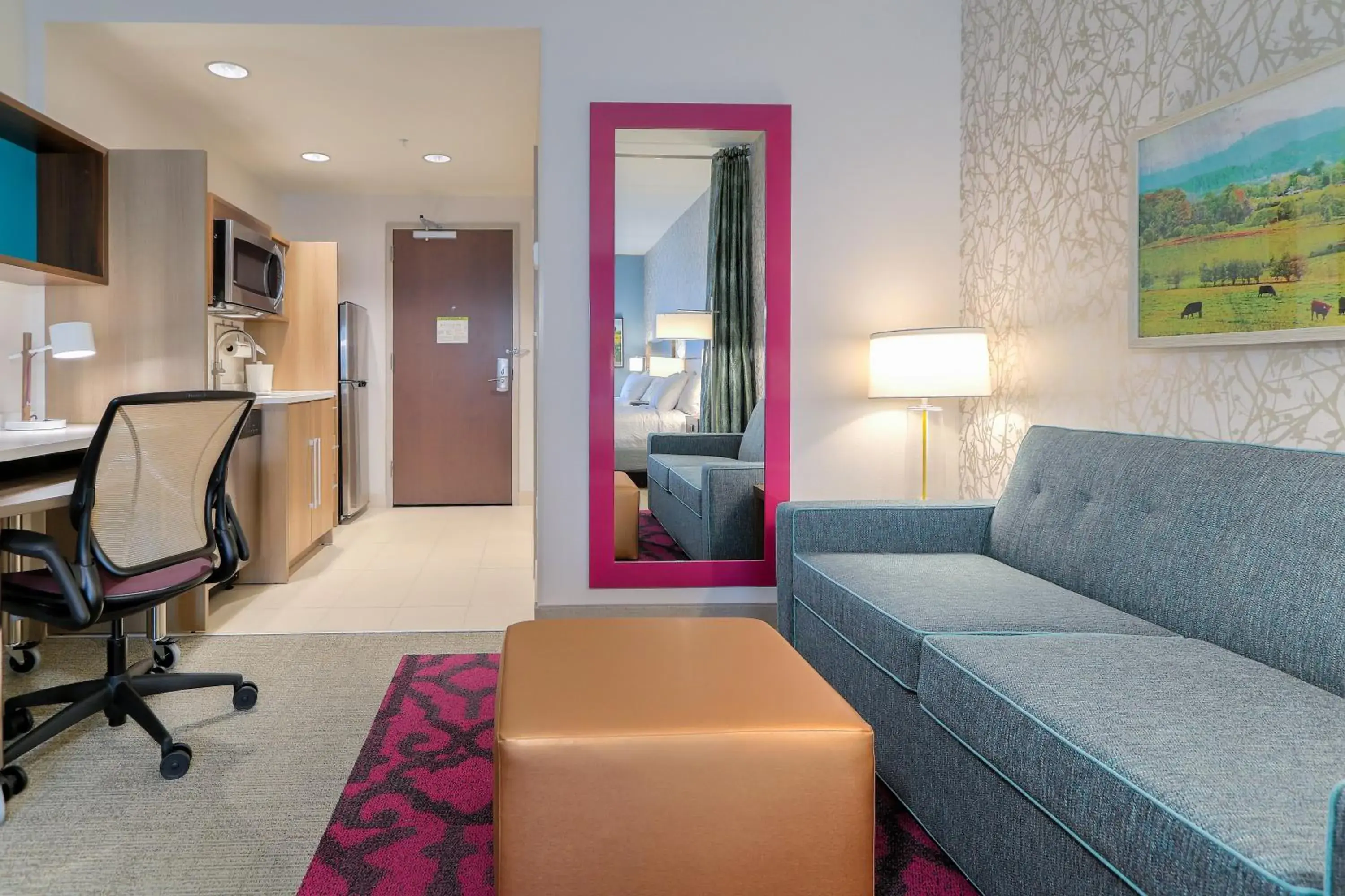 Seating Area in Home2 Suites By Hilton Alcoa Knoxville Airport