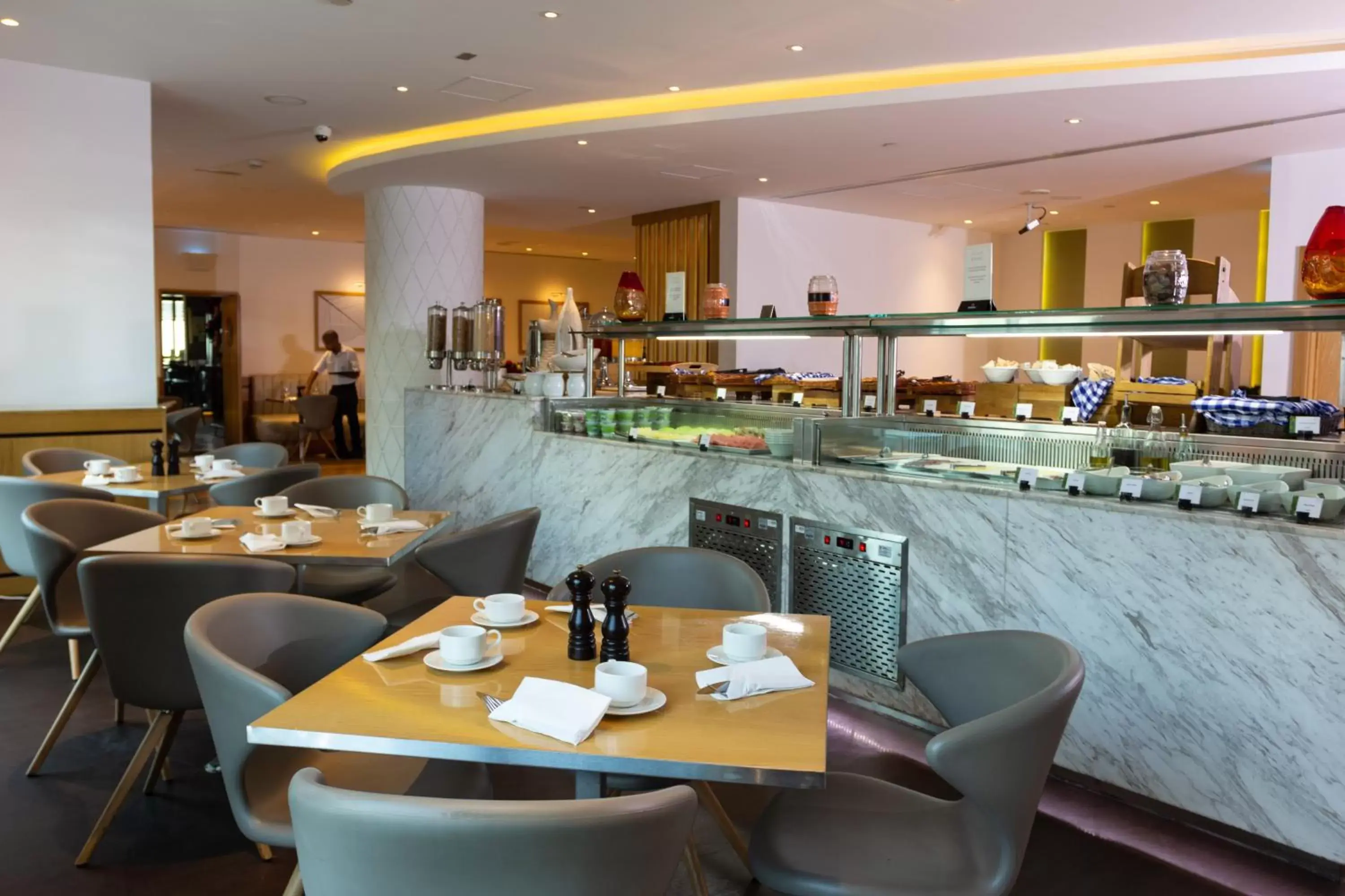 Food, Restaurant/Places to Eat in Premier Inn Dubai Investments Park