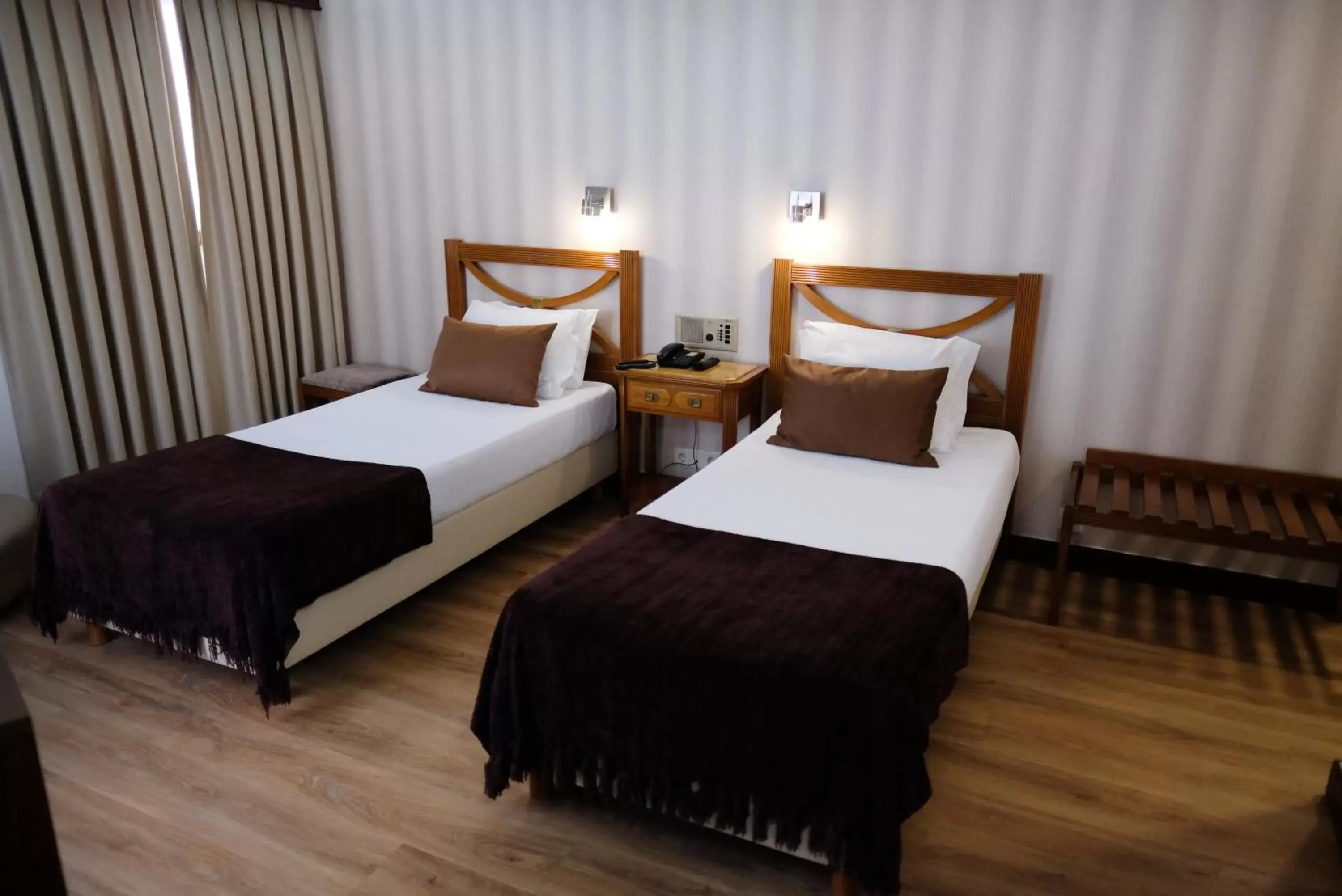 Bedroom, Bed in Hotel Dona Sofia