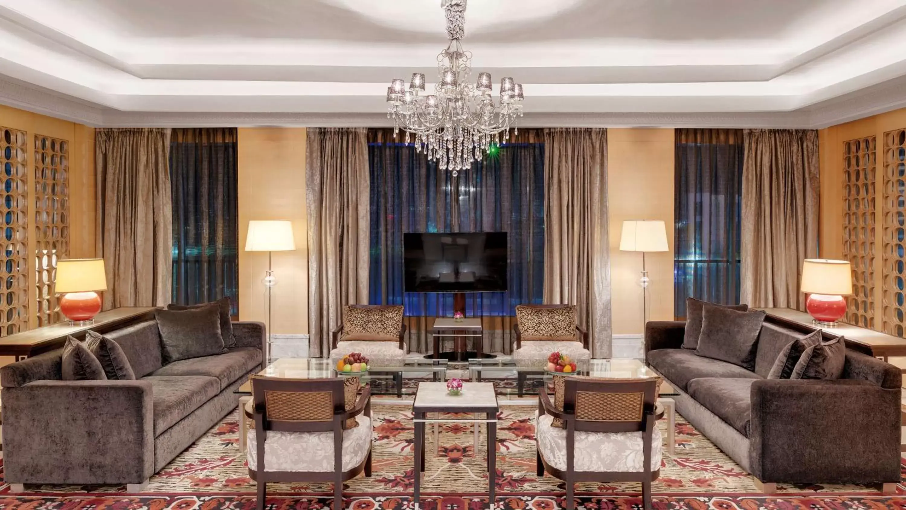 Bedroom, Seating Area in Hotel Indonesia Kempinski Jakarta