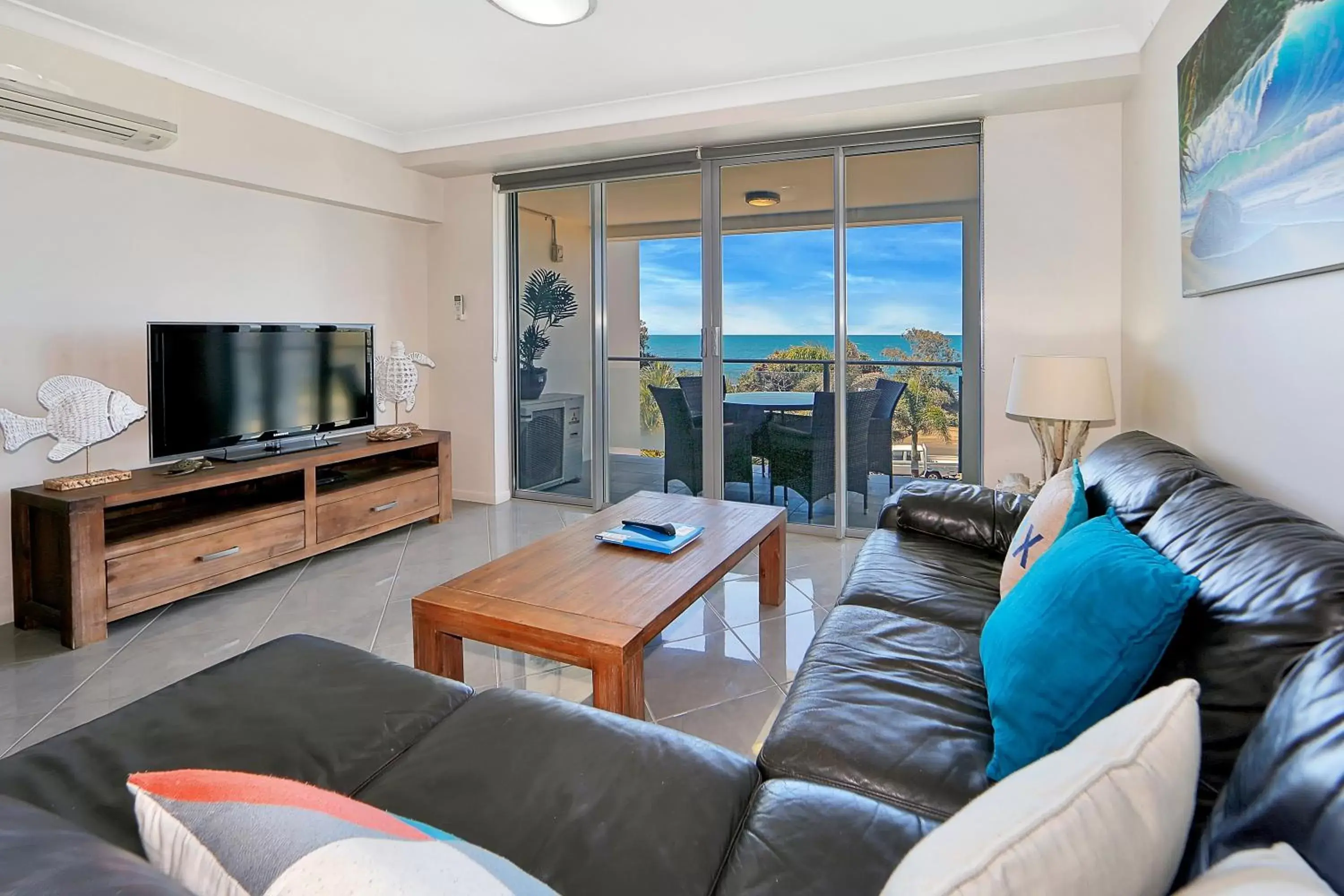 Living room, Seating Area in The Point Resort