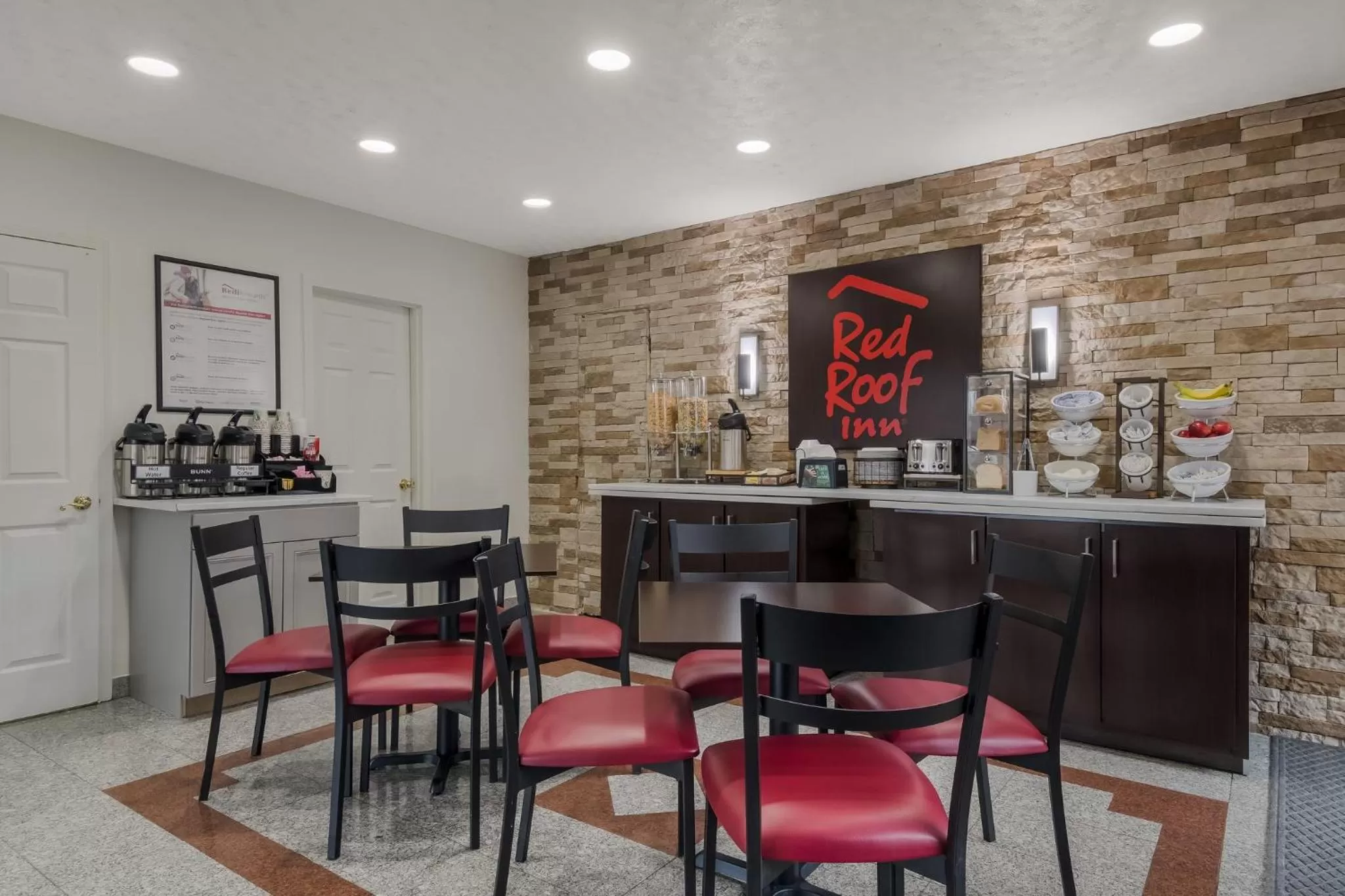 Breakfast in Red Roof Inn Crossville