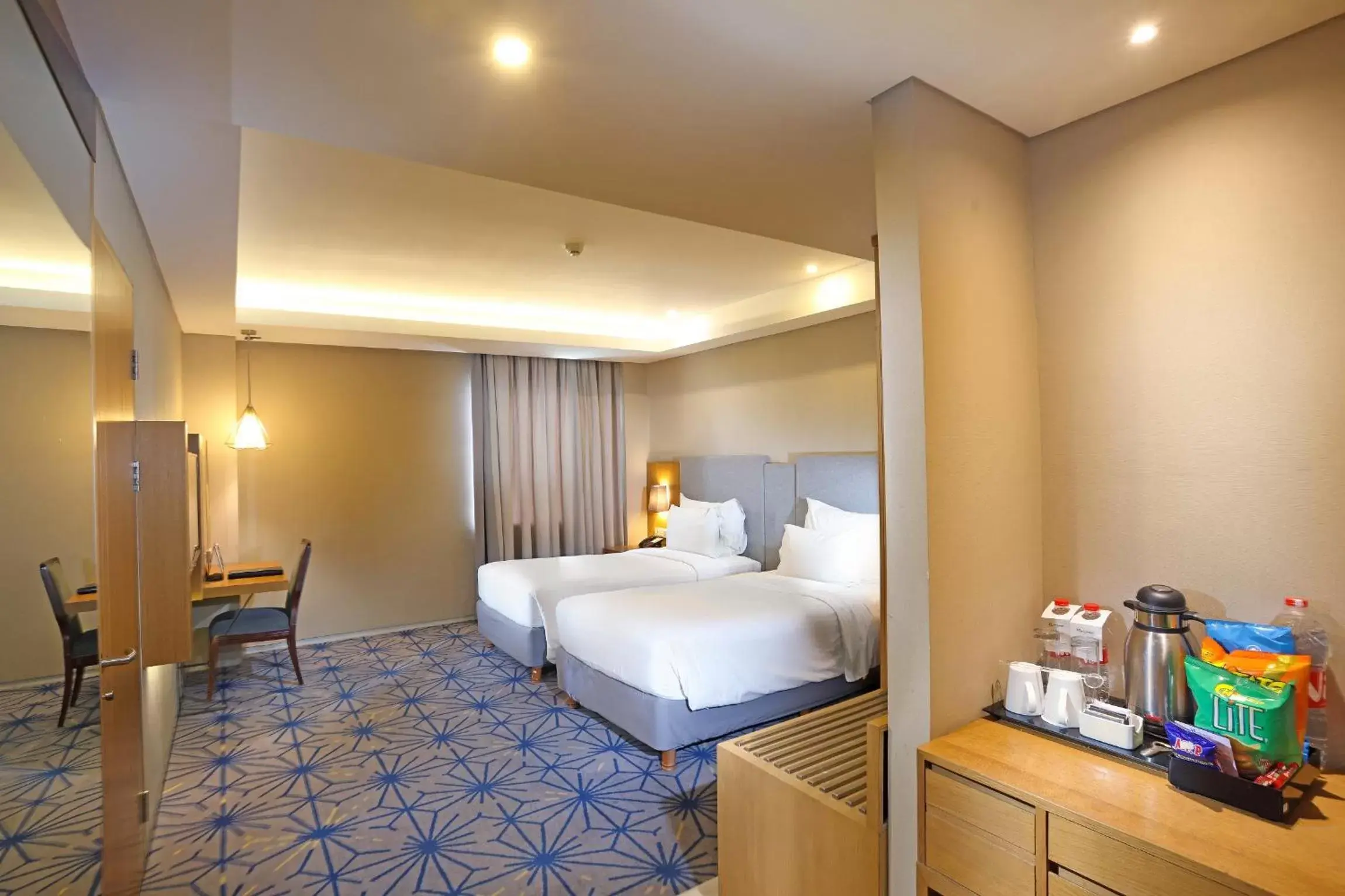 TV and multimedia, Bed in Swiss-Belhotel Pondok Indah