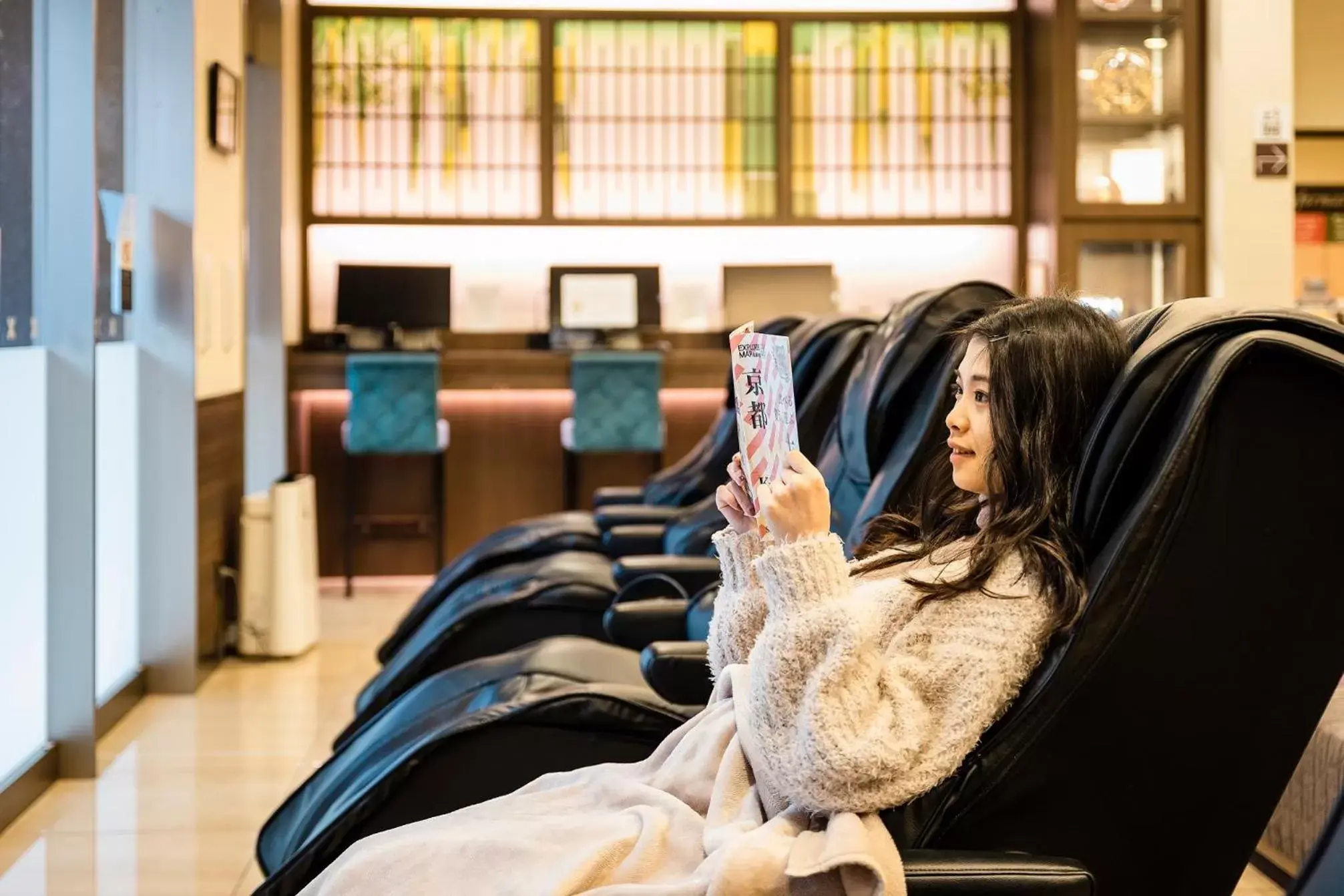 Massage in The Bridge Hotel Shinsaibashi