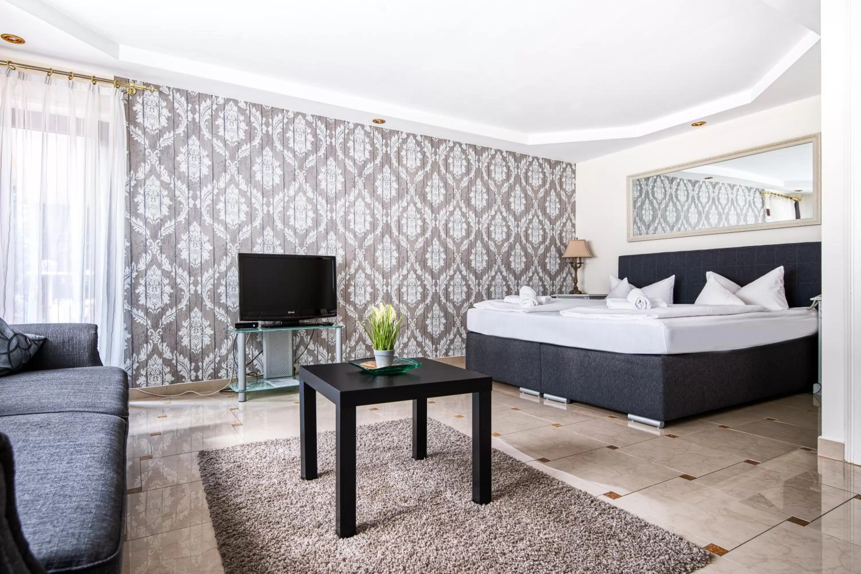 Bed in Hotel-Restaurant Central am Königshof