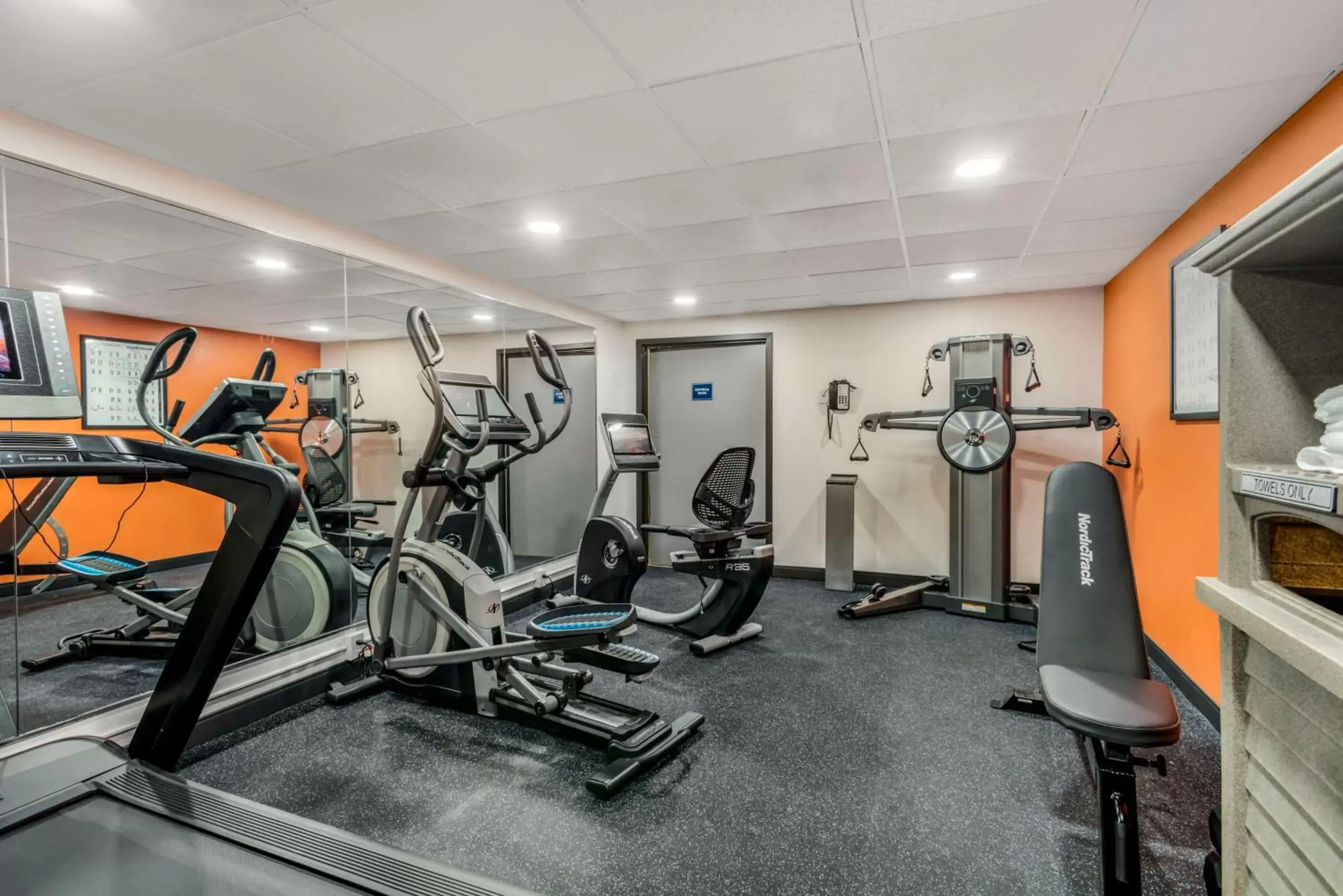 Fitness centre/facilities, Fitness Center/Facilities in Best Western Statesville Inn