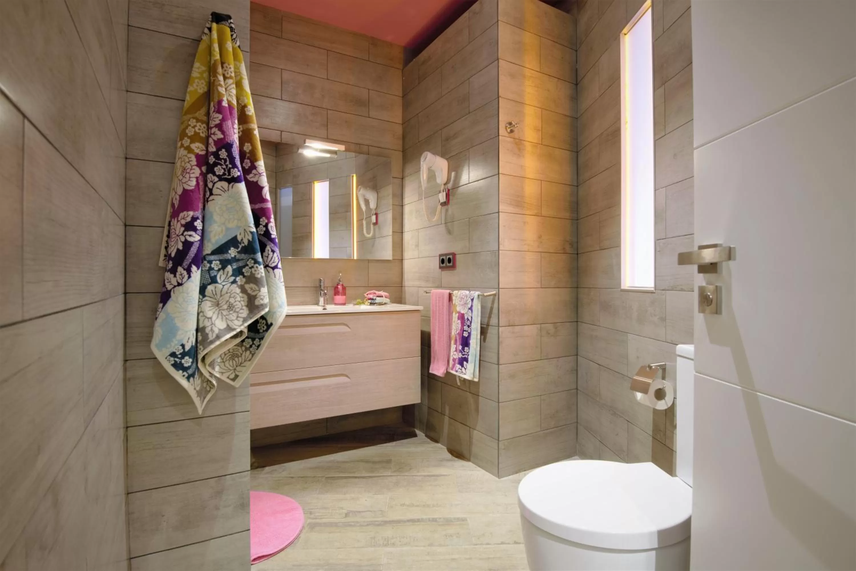 Bathroom in DreamKeys Barcelona City