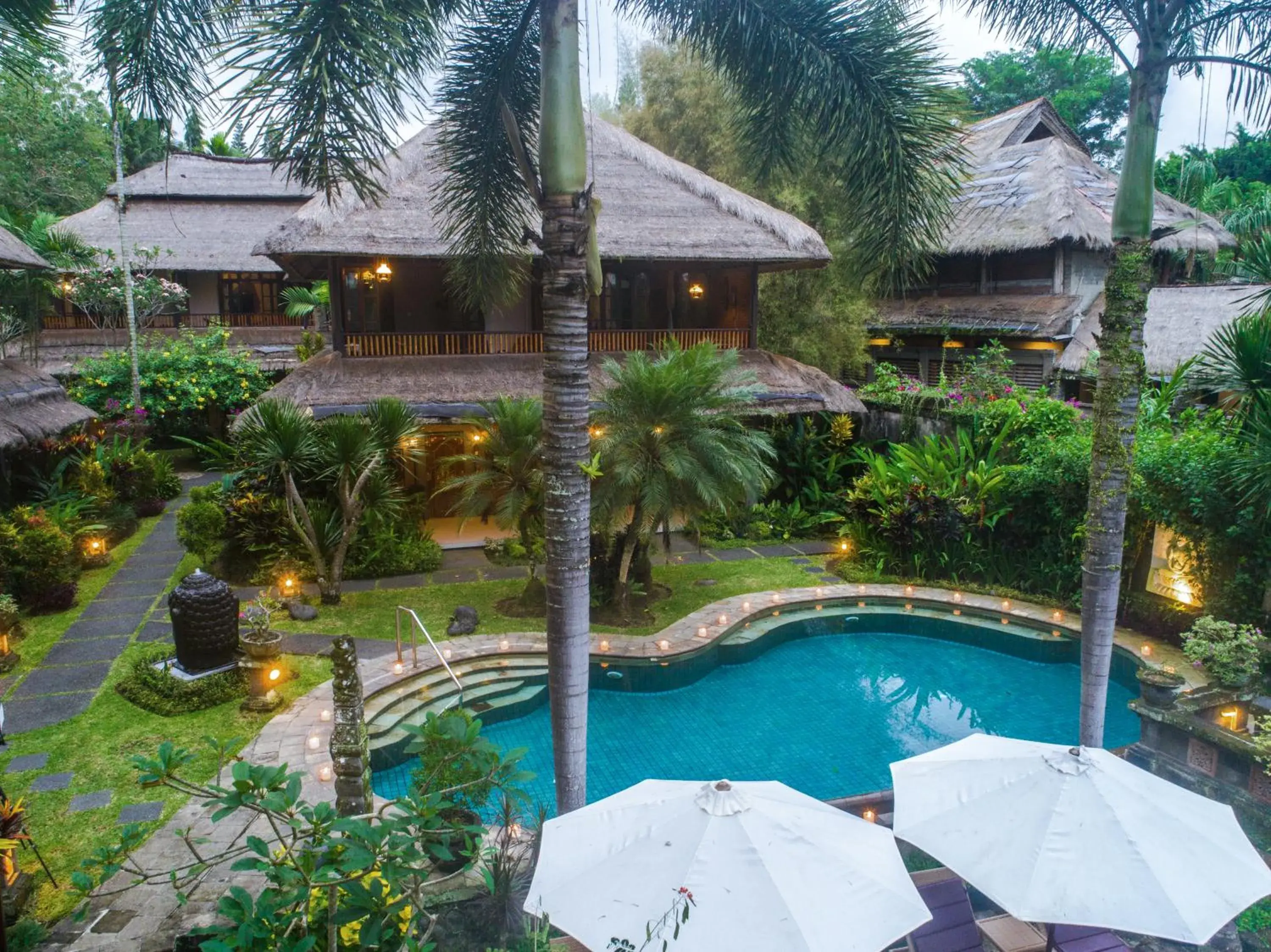 Bird's eye view, Swimming Pool in Hotel Bunga Permai