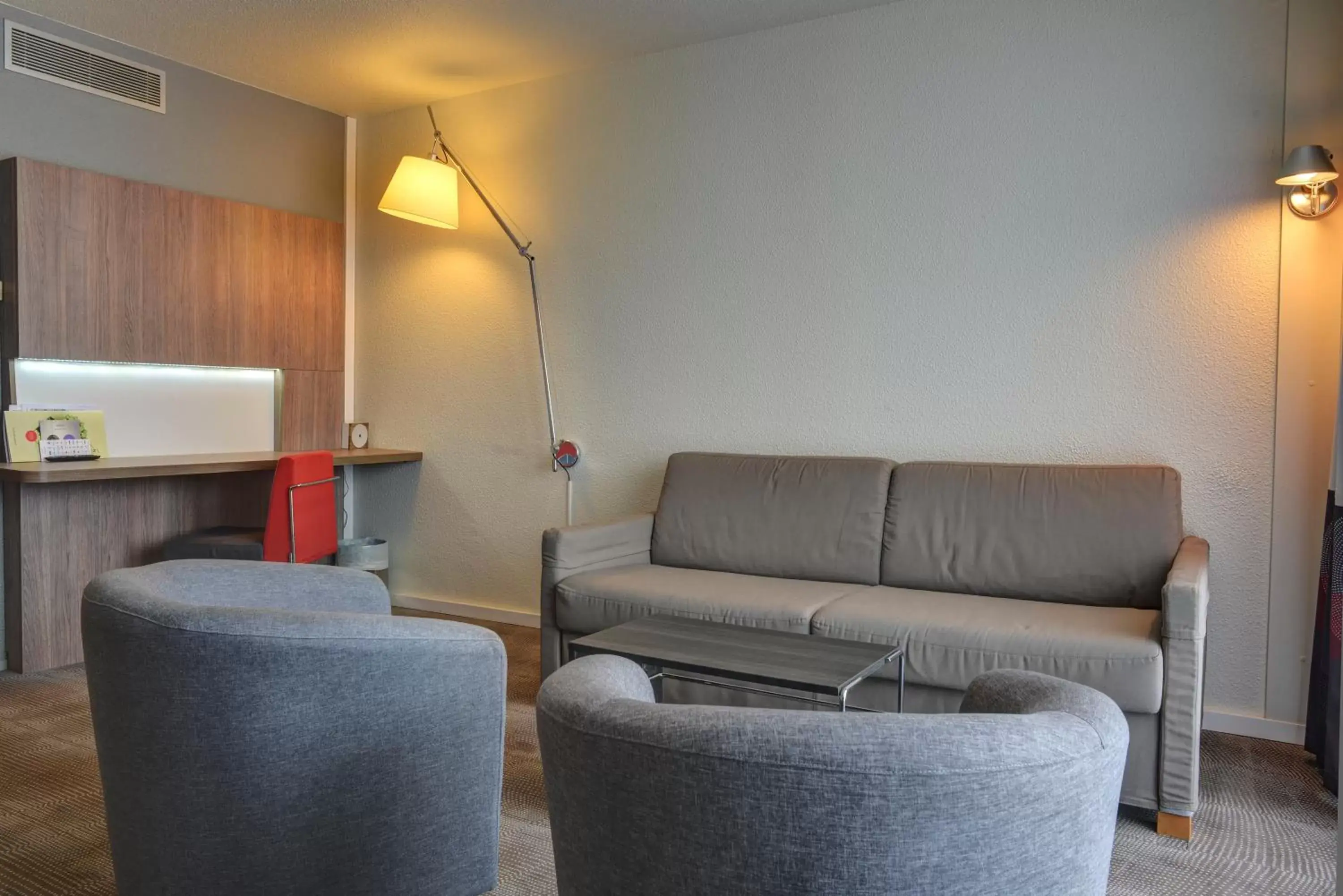 Living room, Seating Area in Novotel Senart Golf De Greenparc