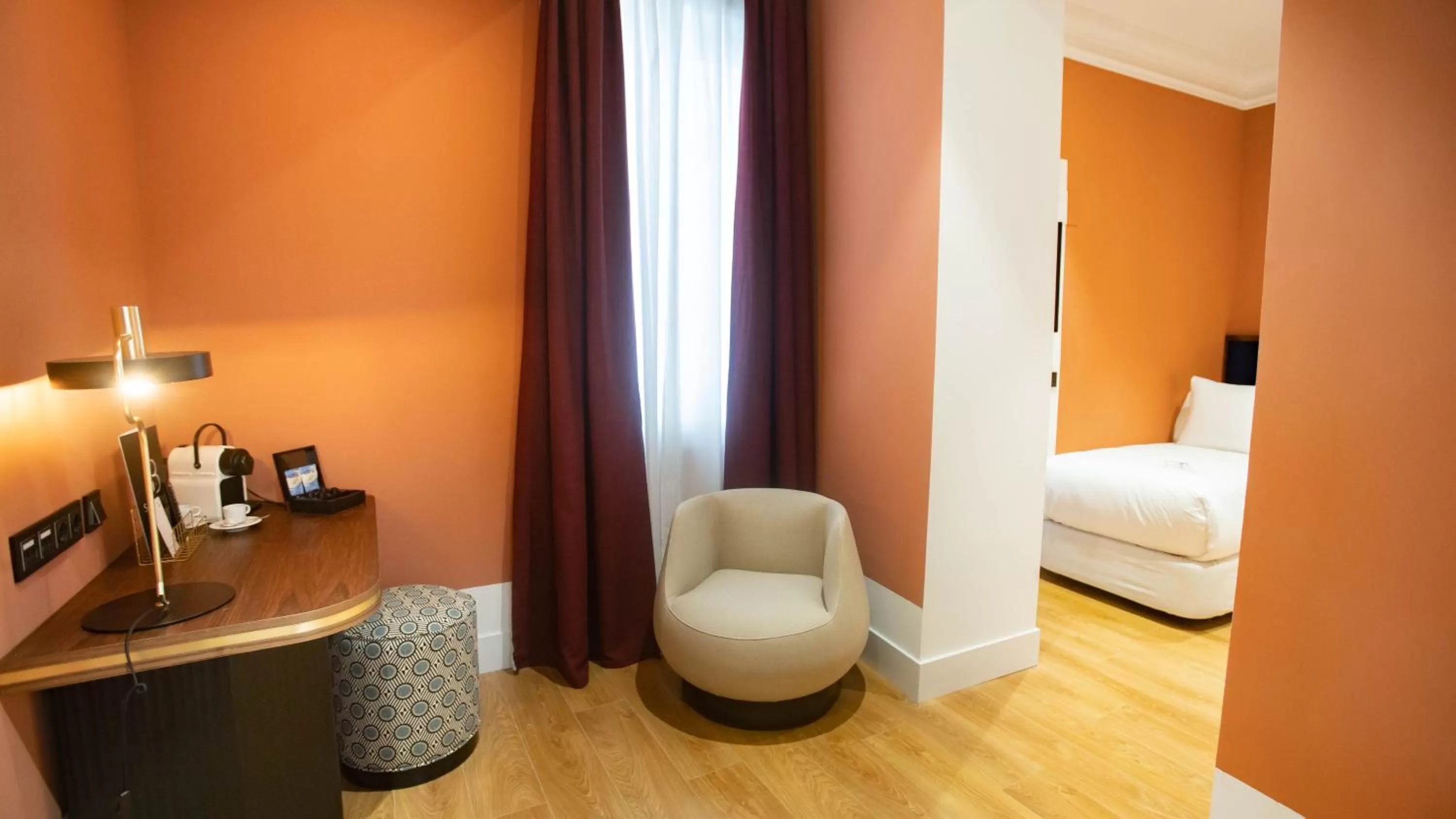 Photo of the whole room, Bed in Soho Boutique Congreso