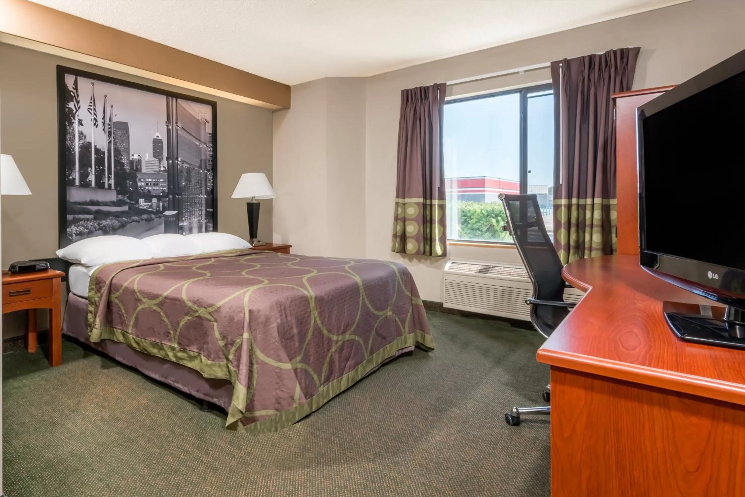 Bed in Super 8 by Wyndham Jasper