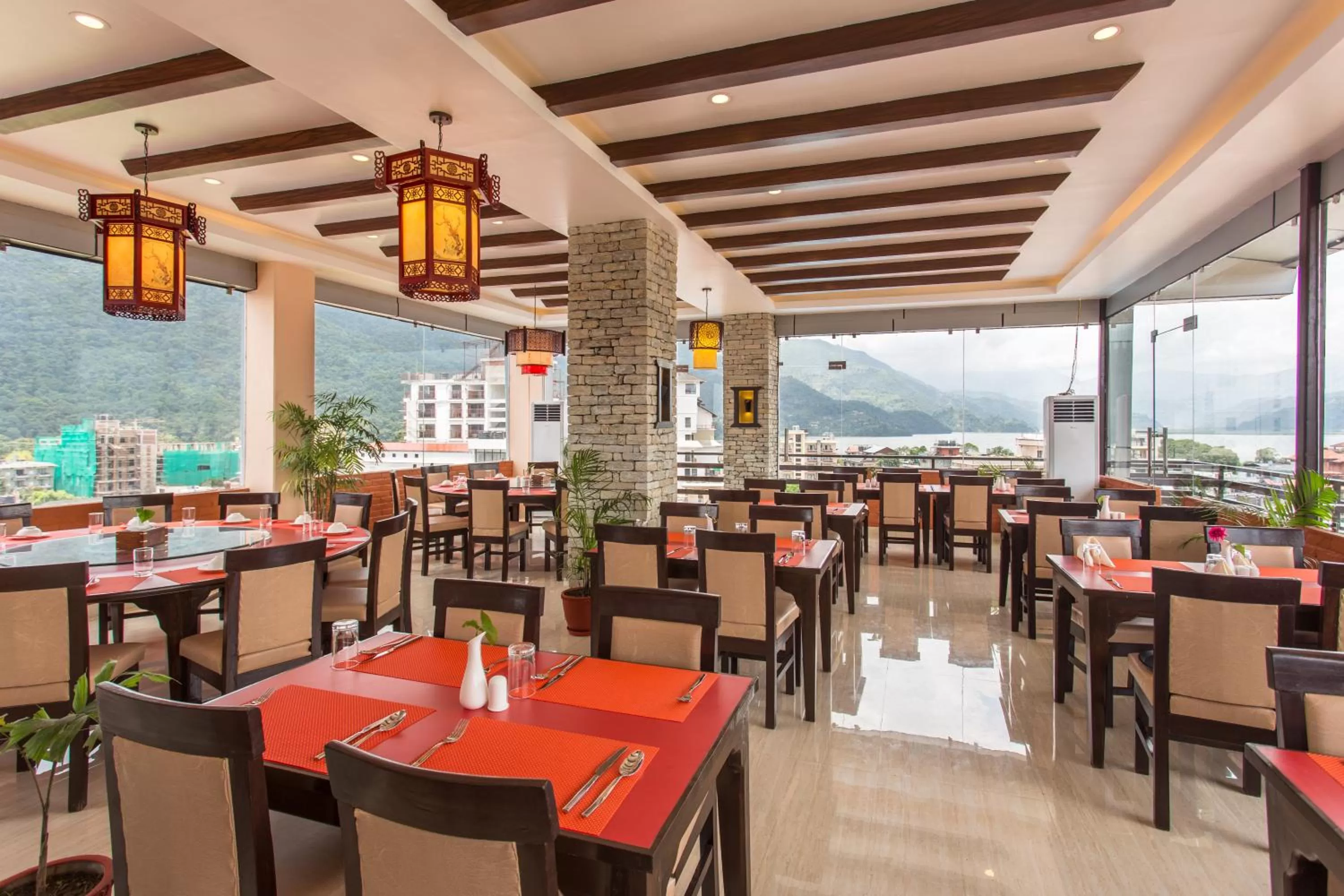 Restaurant/places to eat in Bodhi Suites Boutique Hotel and Spa