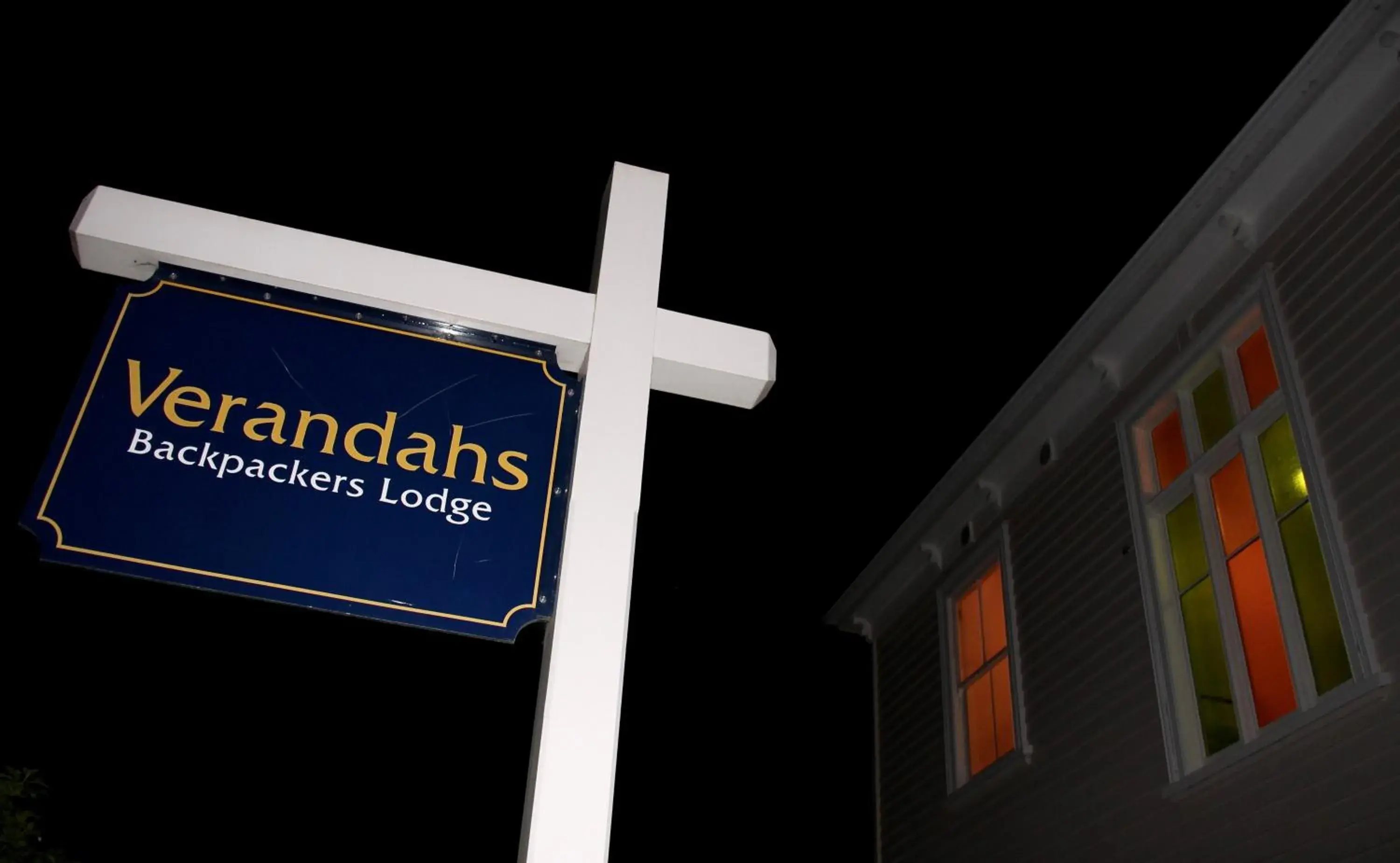 Night, Property Logo/Sign in Verandahs Parkside Lodge