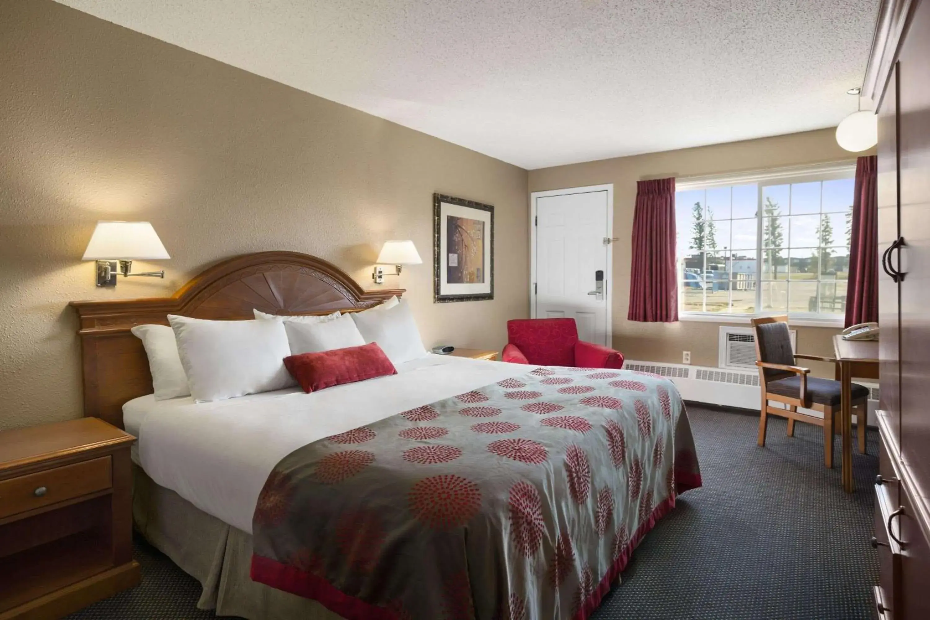 Photo of the whole room, Bed in Ramada by Wyndham Prince Albert