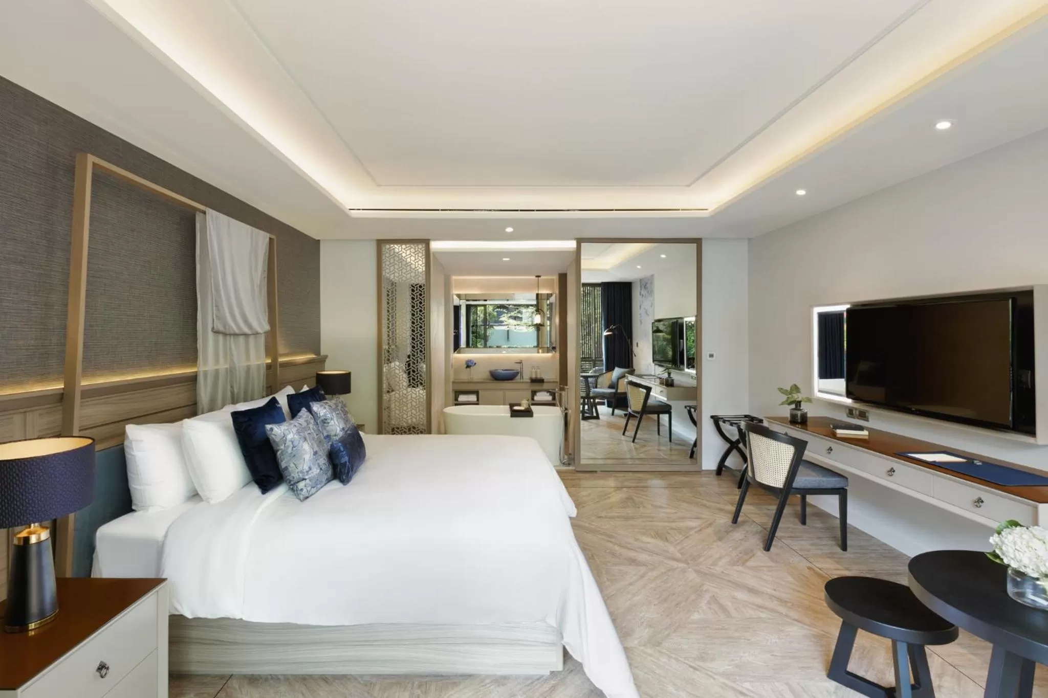 Bed in Maladee Rendezvous Hotel Chiang Mai