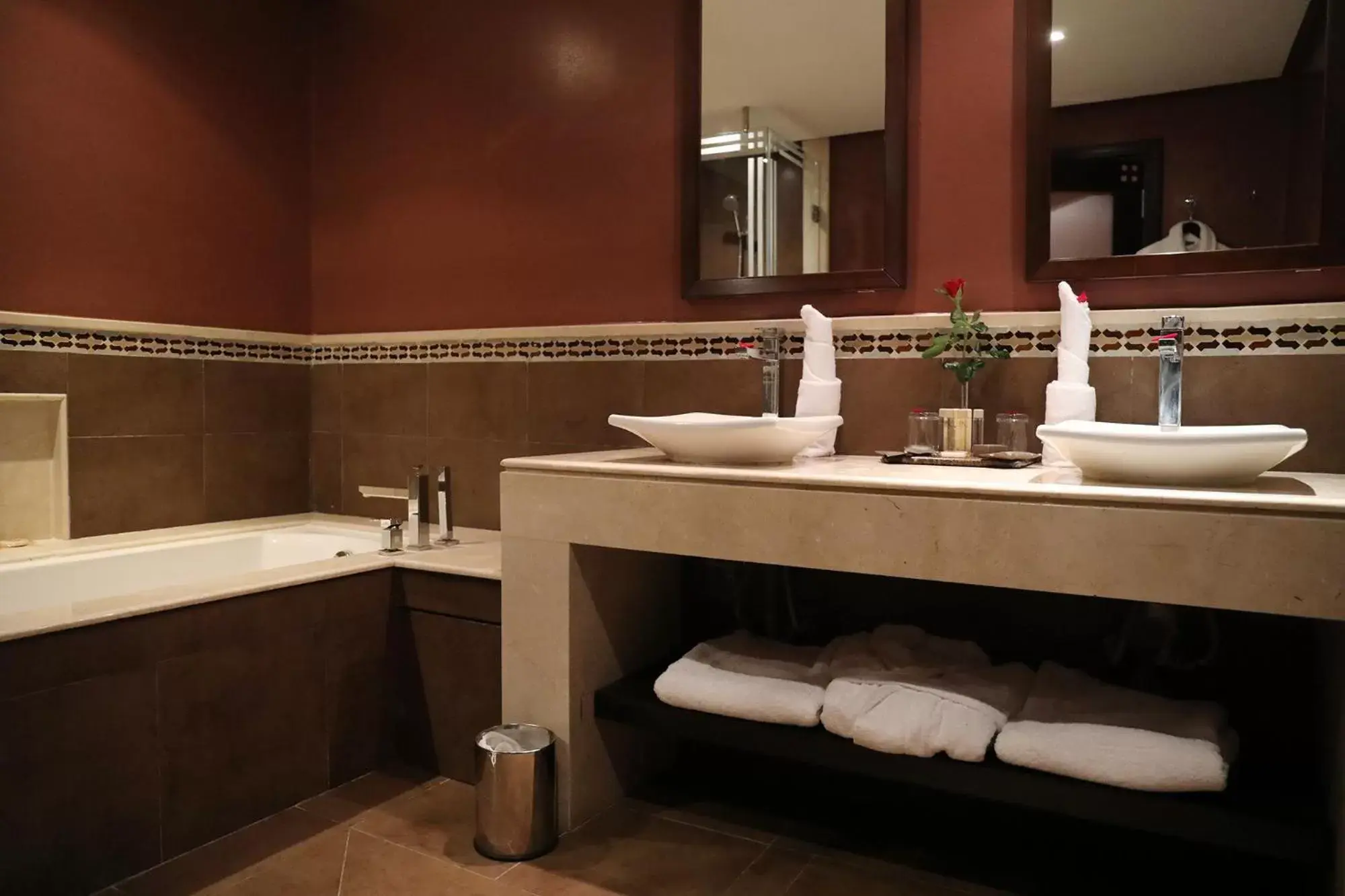 Bathroom in Kenzi Menara Palace & Resort