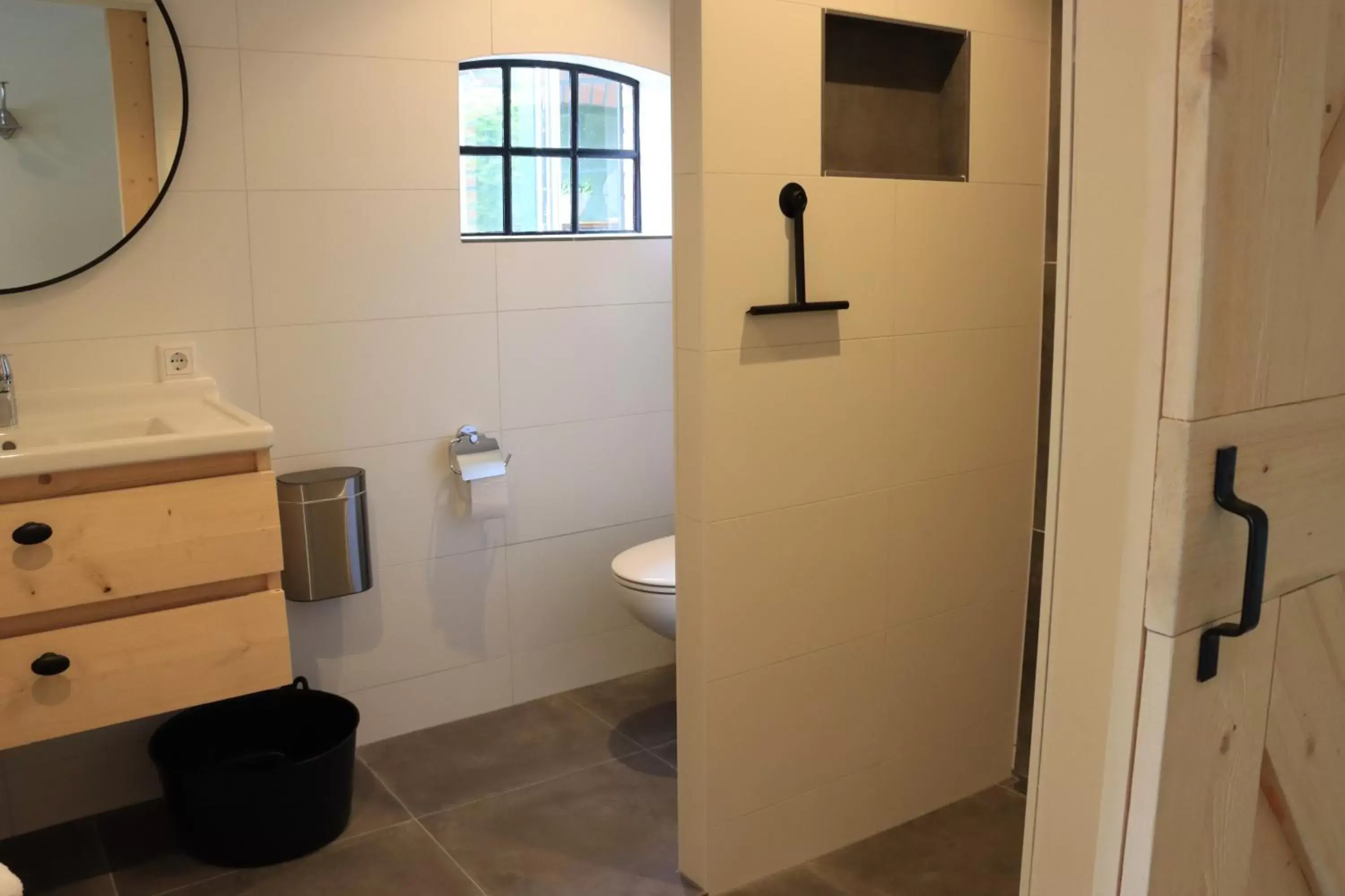 Bathroom in Doezumertocht