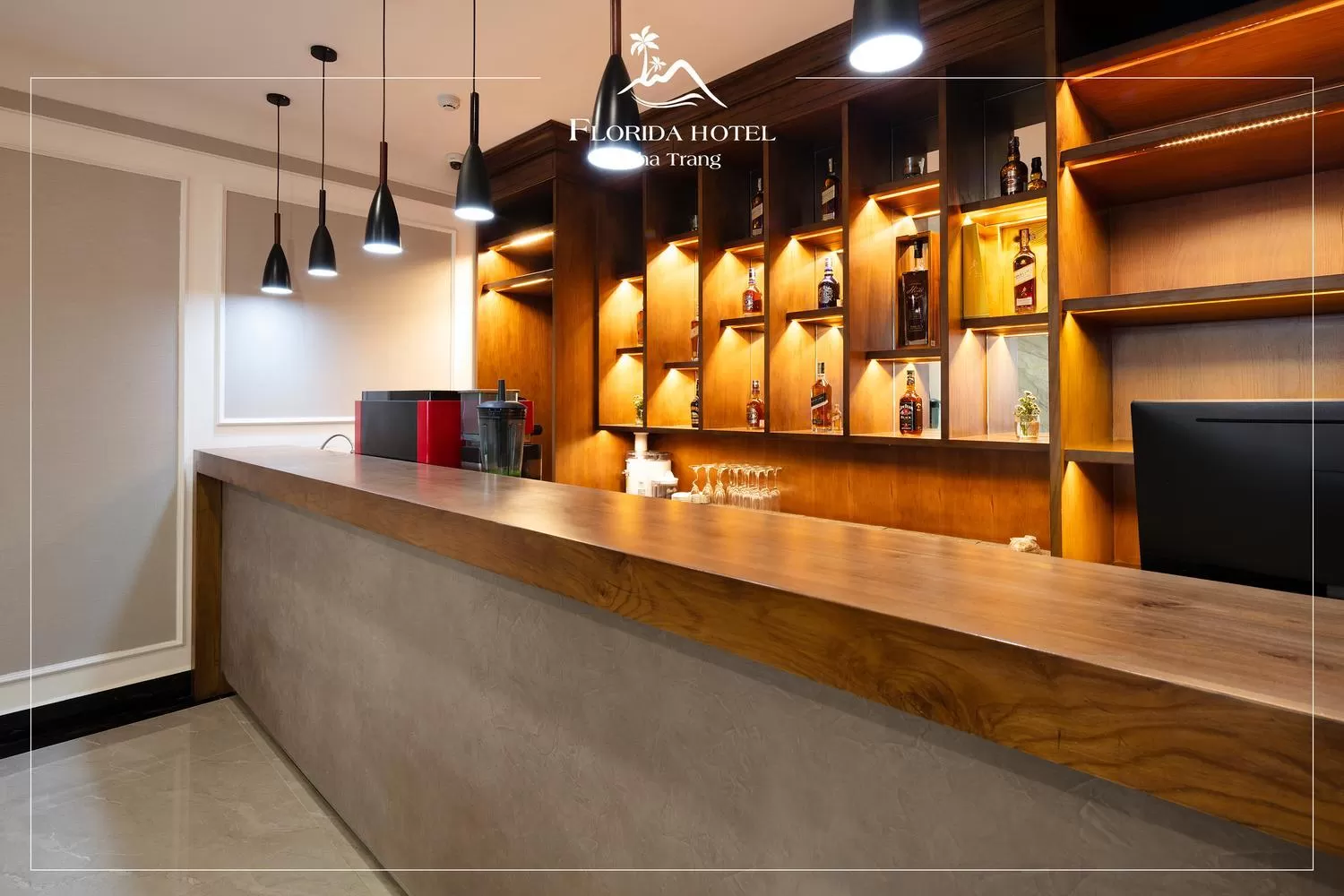 Communal lounge/ TV room in Florida Hotel