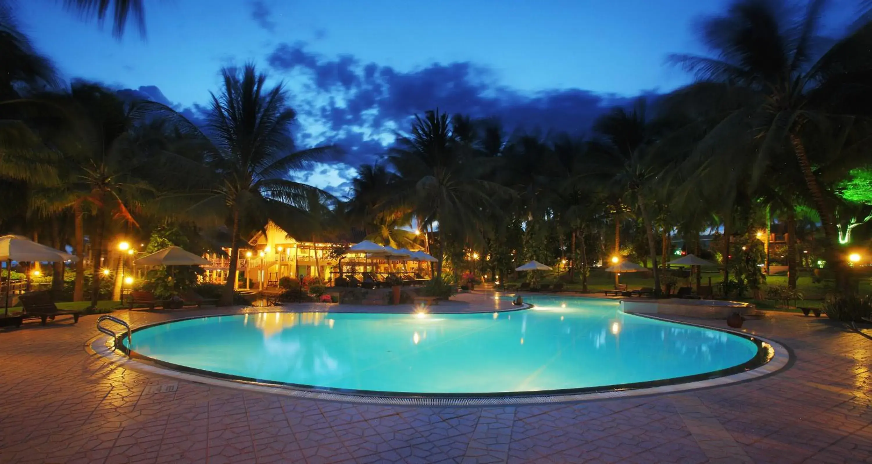 Swimming Pool in Saigon Mui Ne Resort
