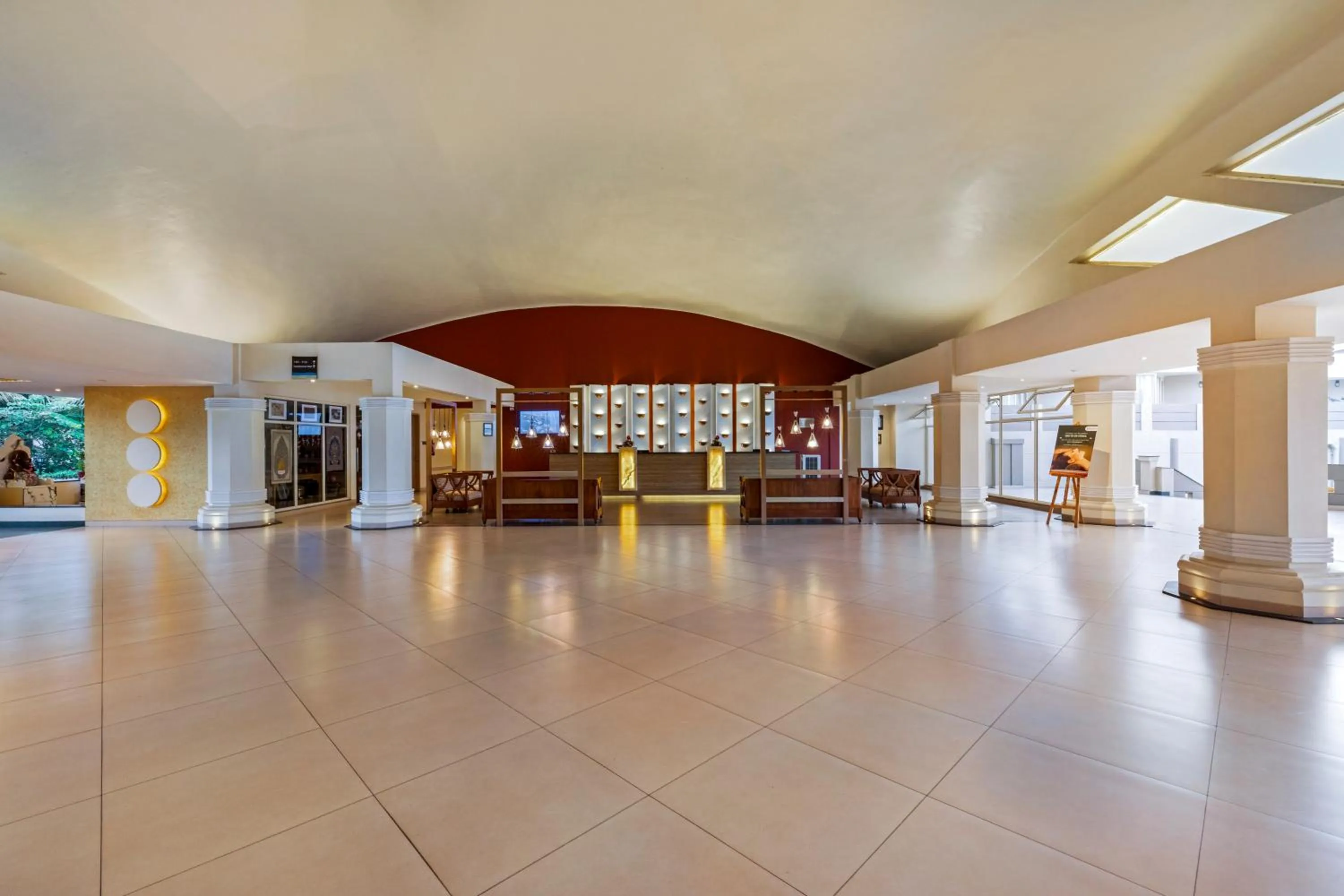 Lobby or reception in Sterling Puri