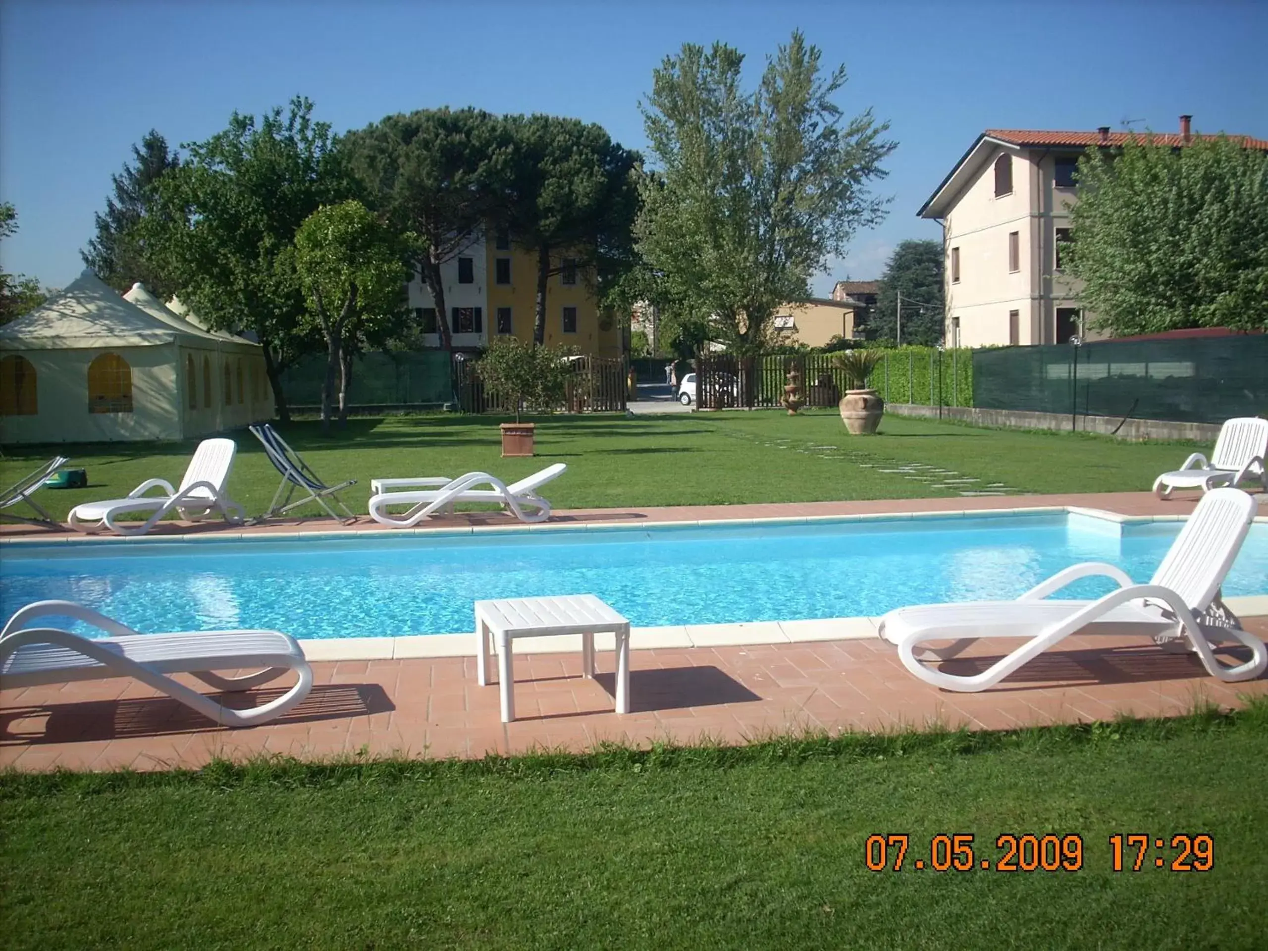 Swimming pool, Property Building in B&B Il Casale di Nanni