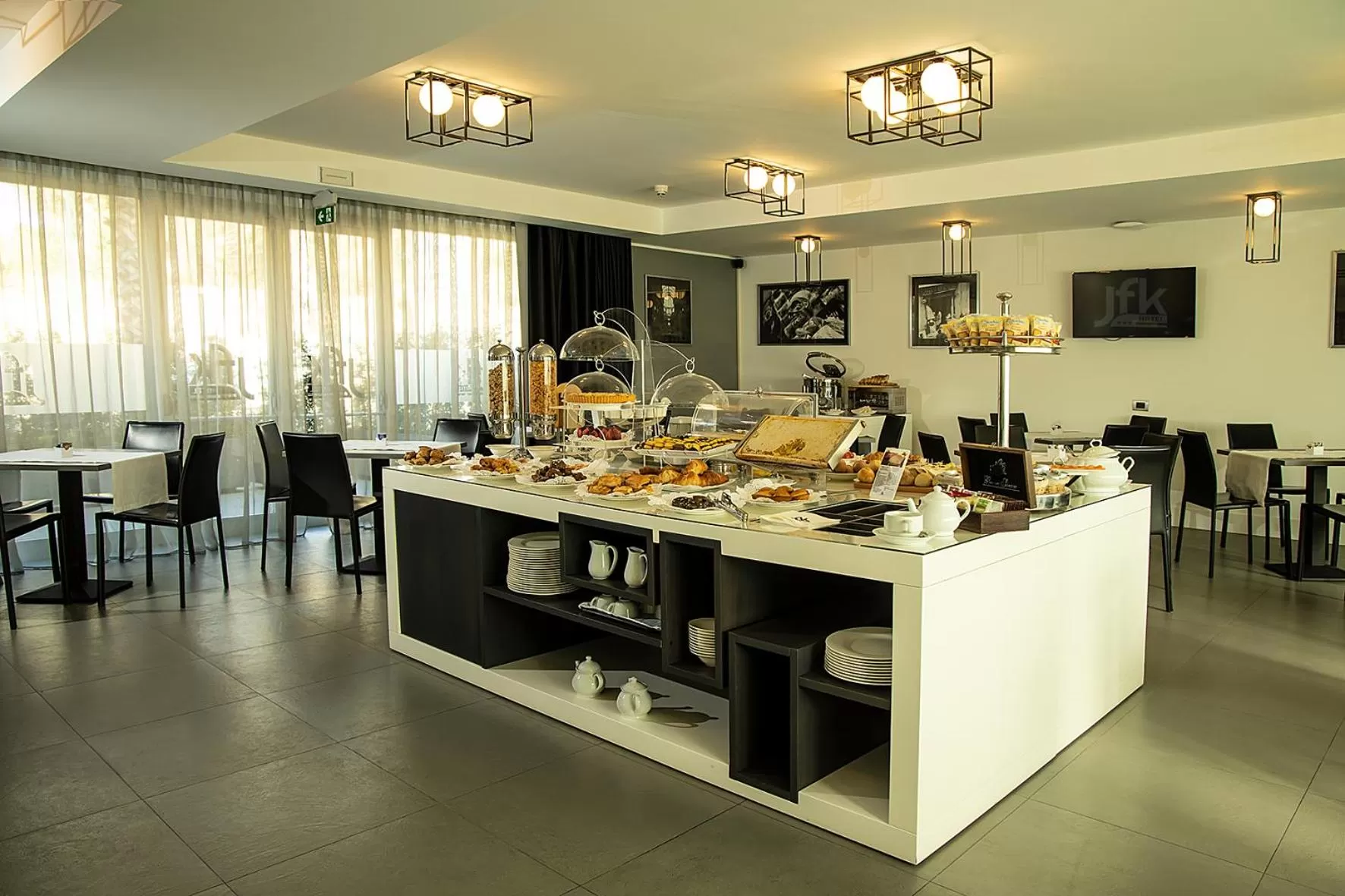 Food in Best Western JFK Hotel