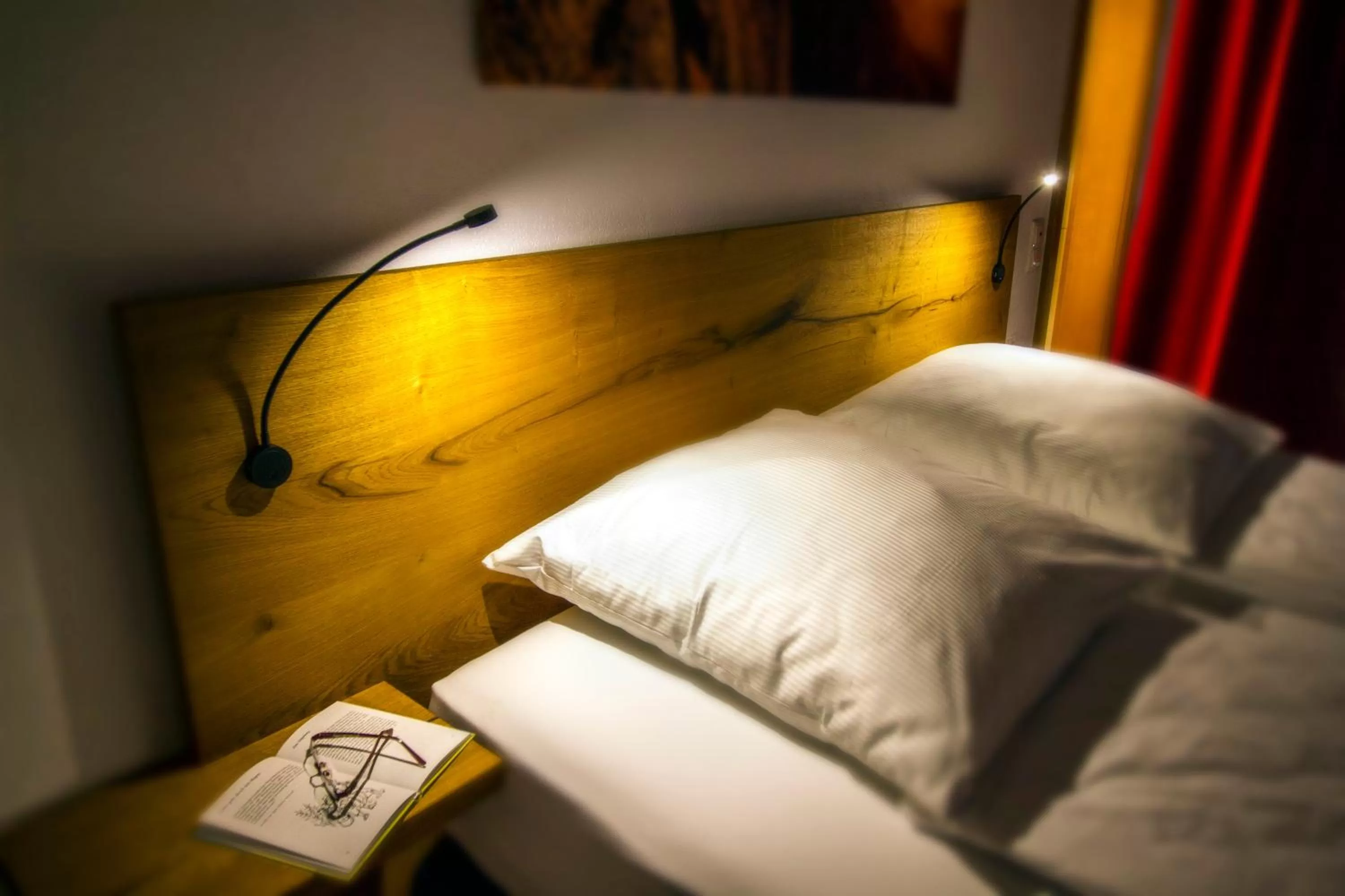 Bed in Appartement-Hotel-Allgayer