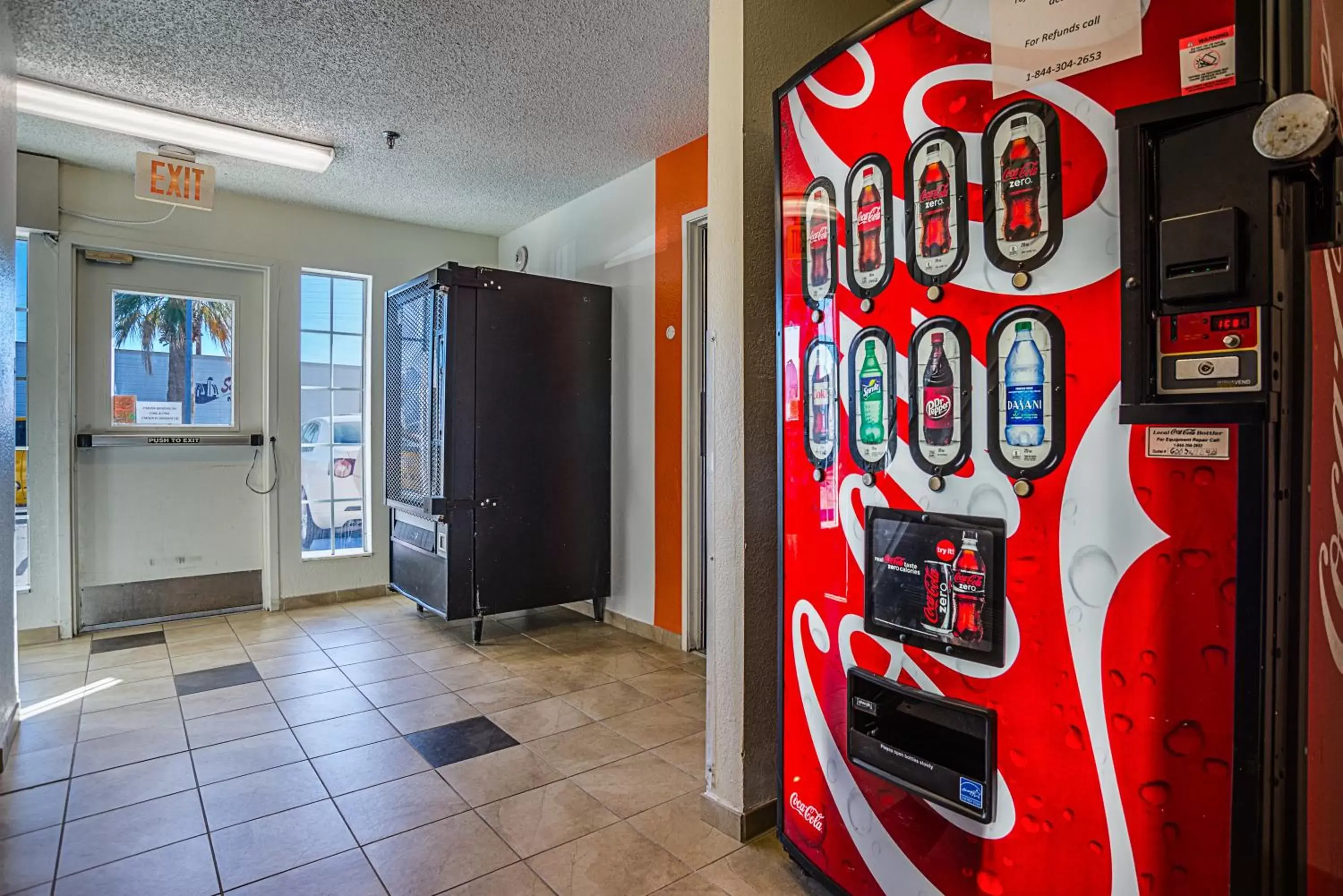 vending machine in Studio 6 Tucson, AZ - North