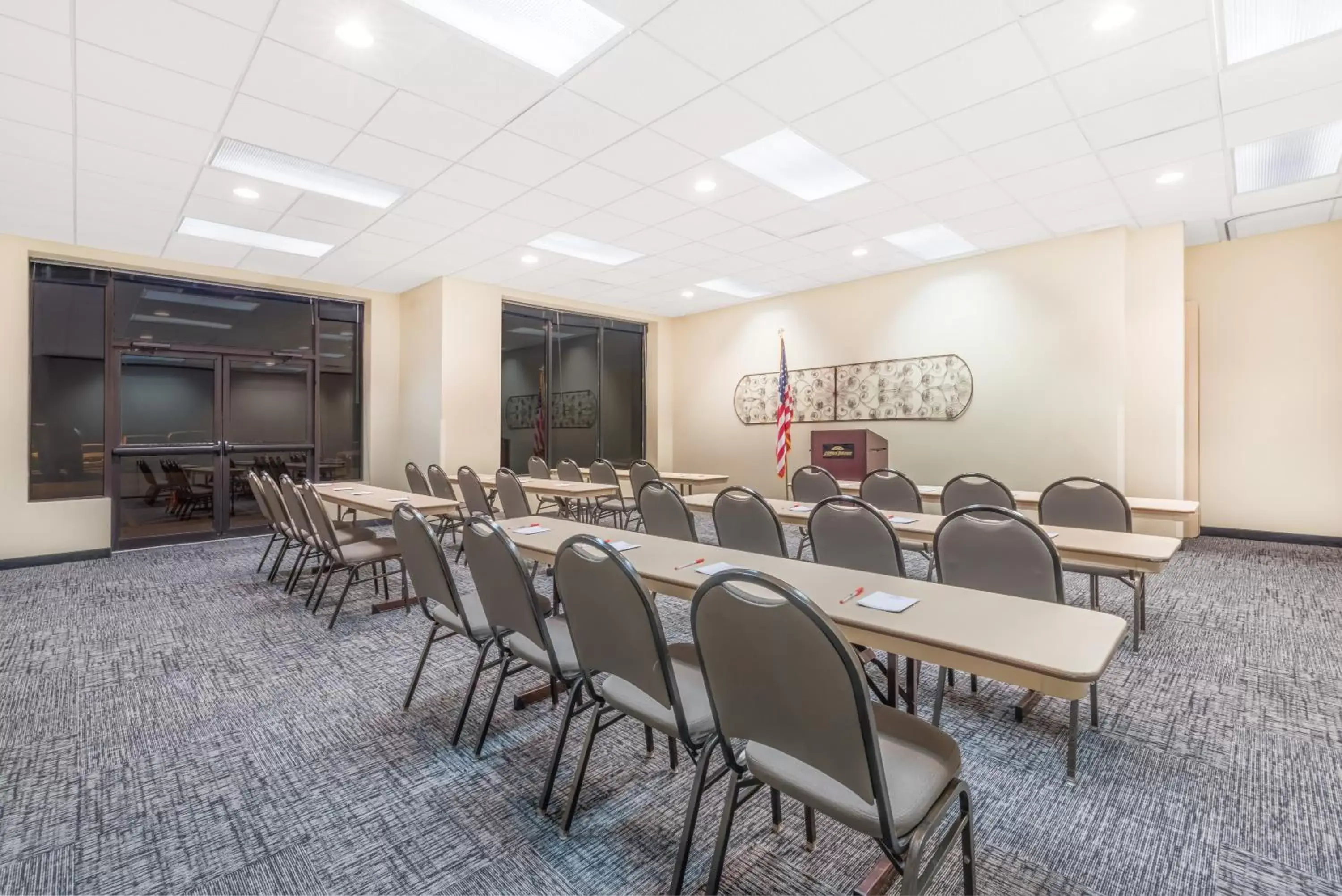 Banquet/Function facilities in Howard Johnson by Wyndham Rapid City