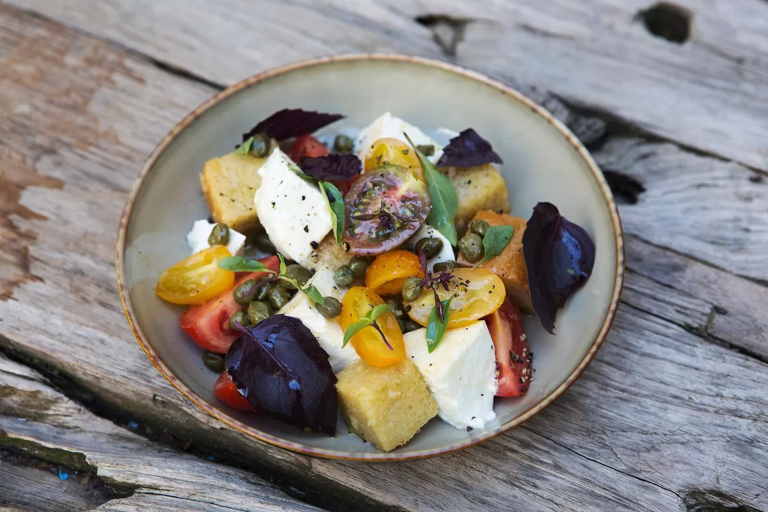 Food and drinks in Michelberger Hotel