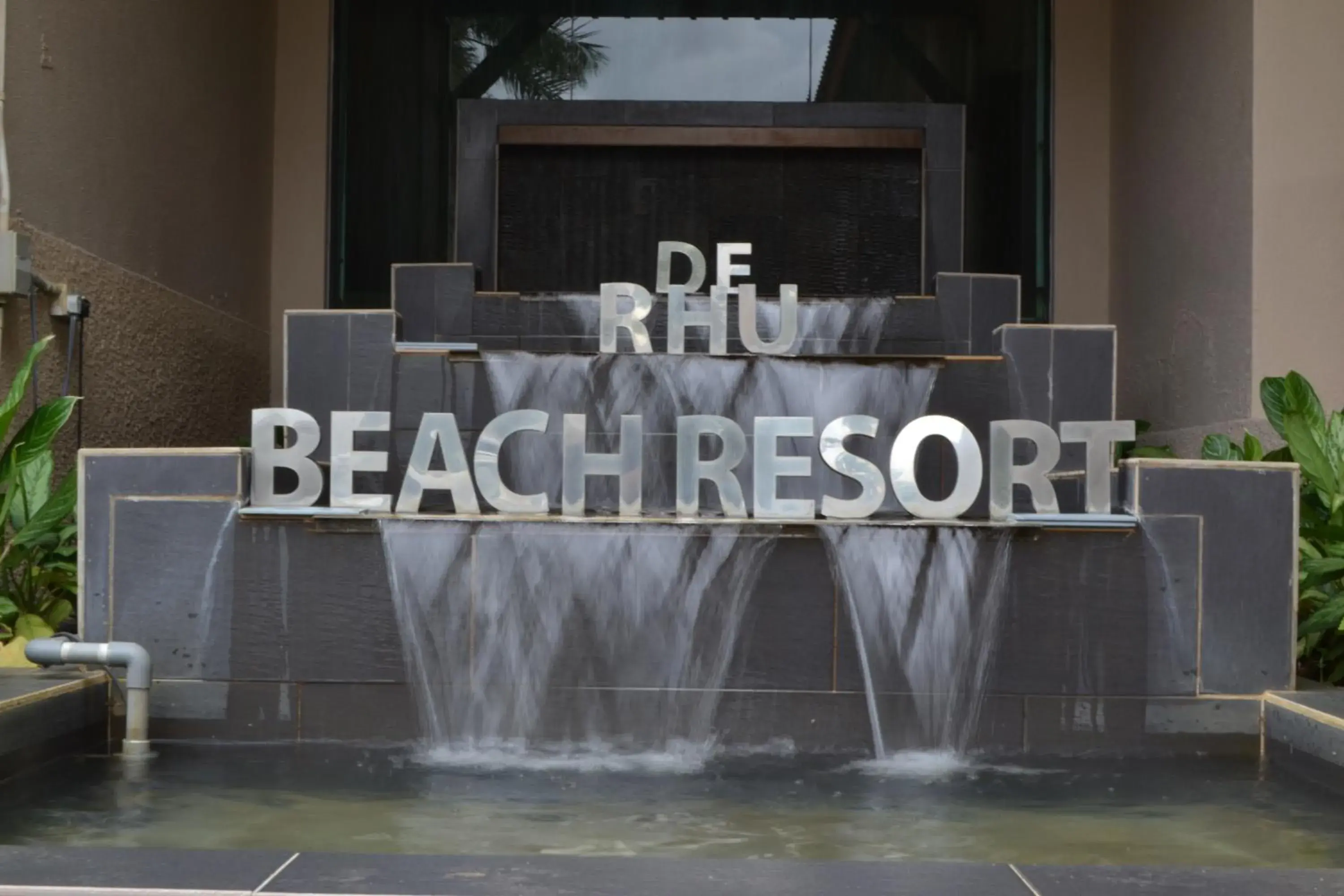 Facade/entrance in De Rhu Beach Resort Facade/entrance in De Rhu Beach Resort