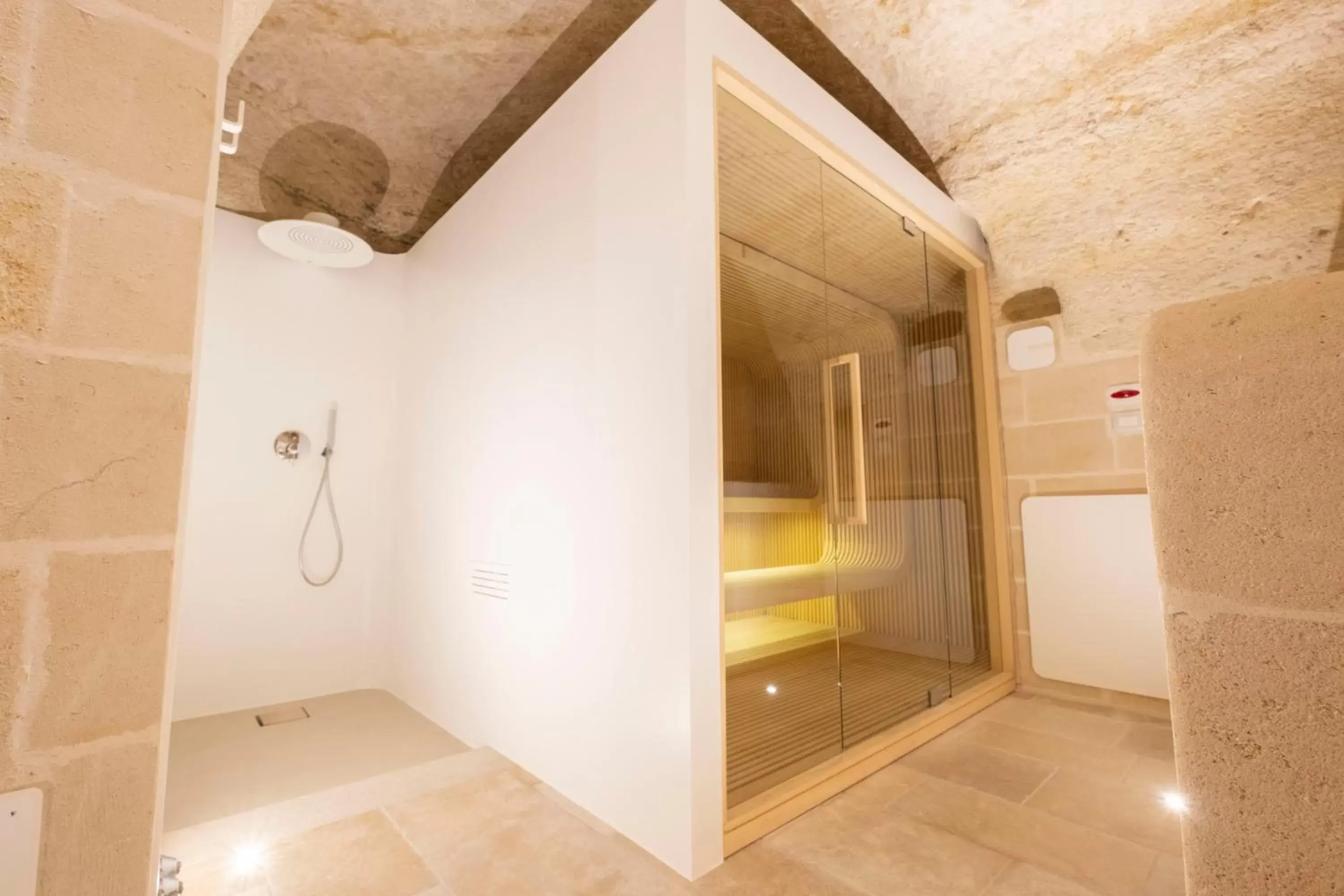 Bathroom in Aquatio Cave Luxury Hotel & SPA