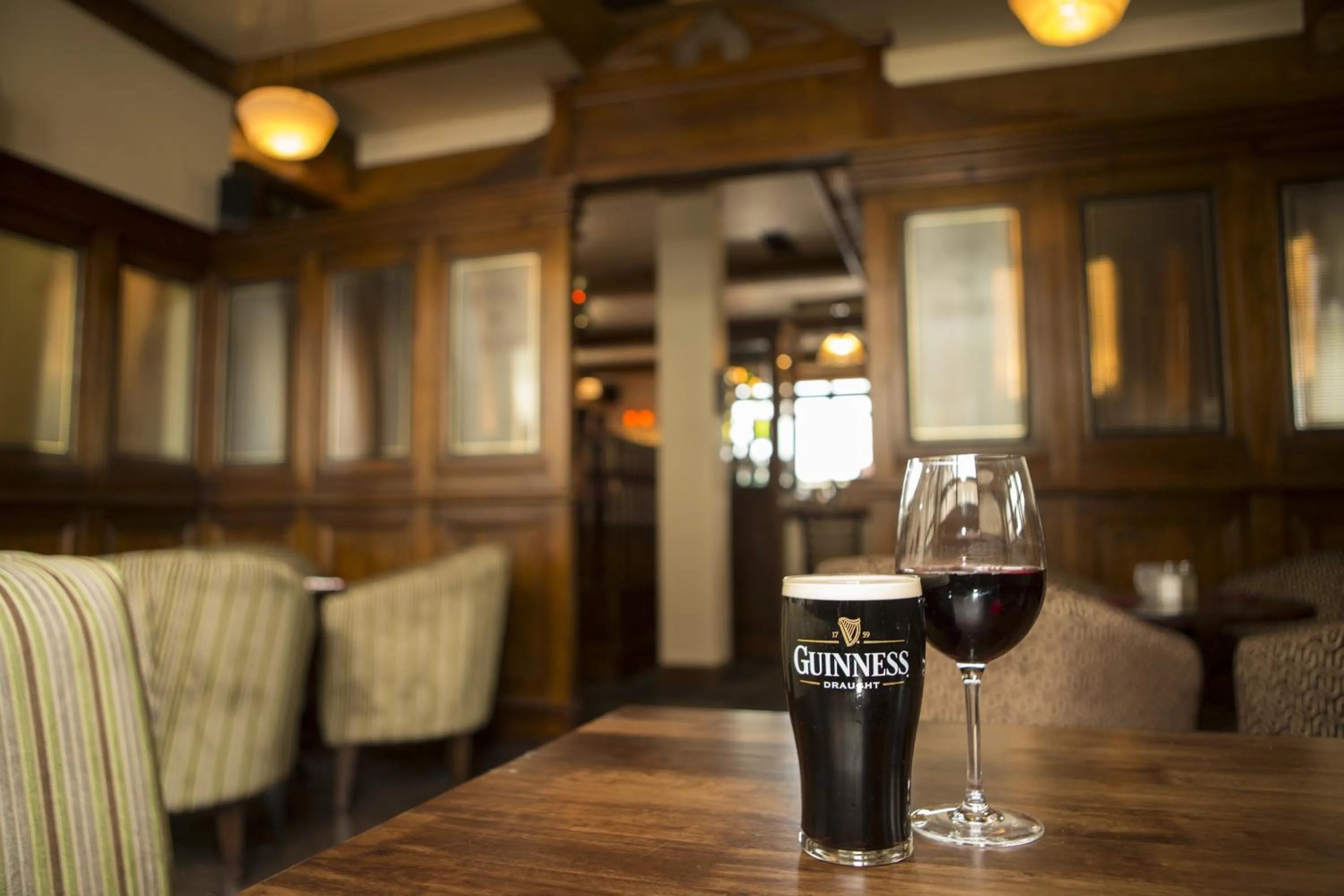 Lounge or bar in Riverside Hotel