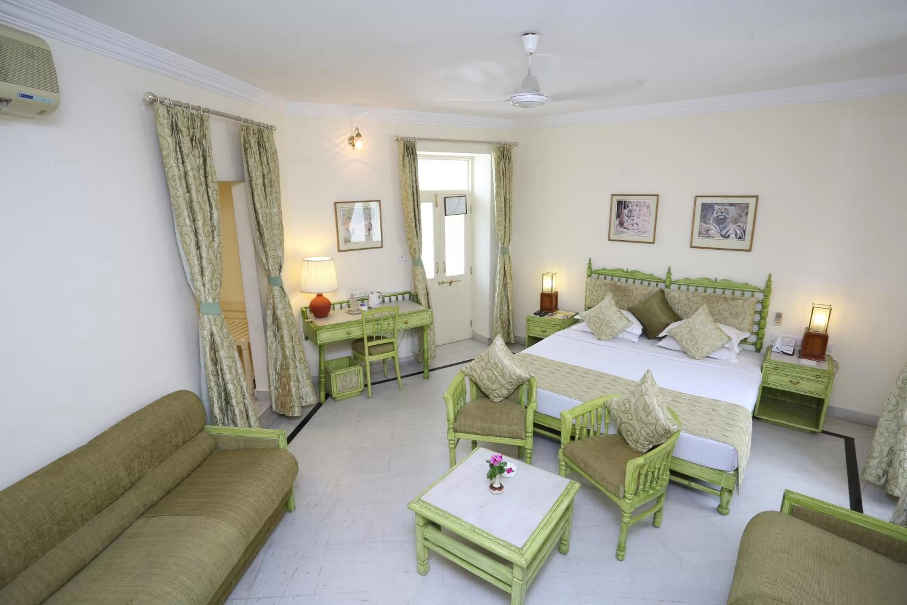 Bedroom, Bed in Garden Hotel - Heritage by HRH Group of Hotels