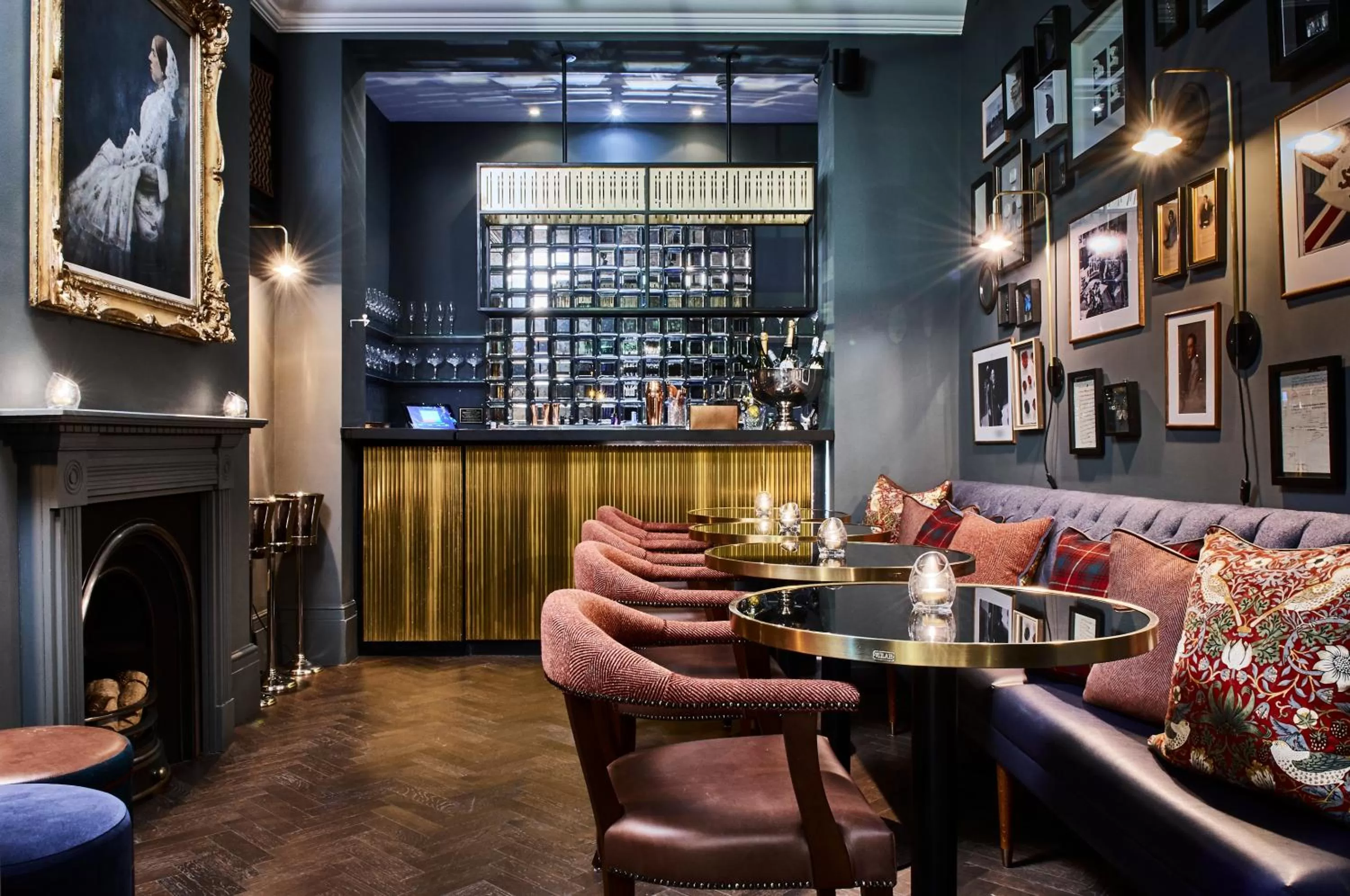 Lounge or bar in The Tophams Hotel