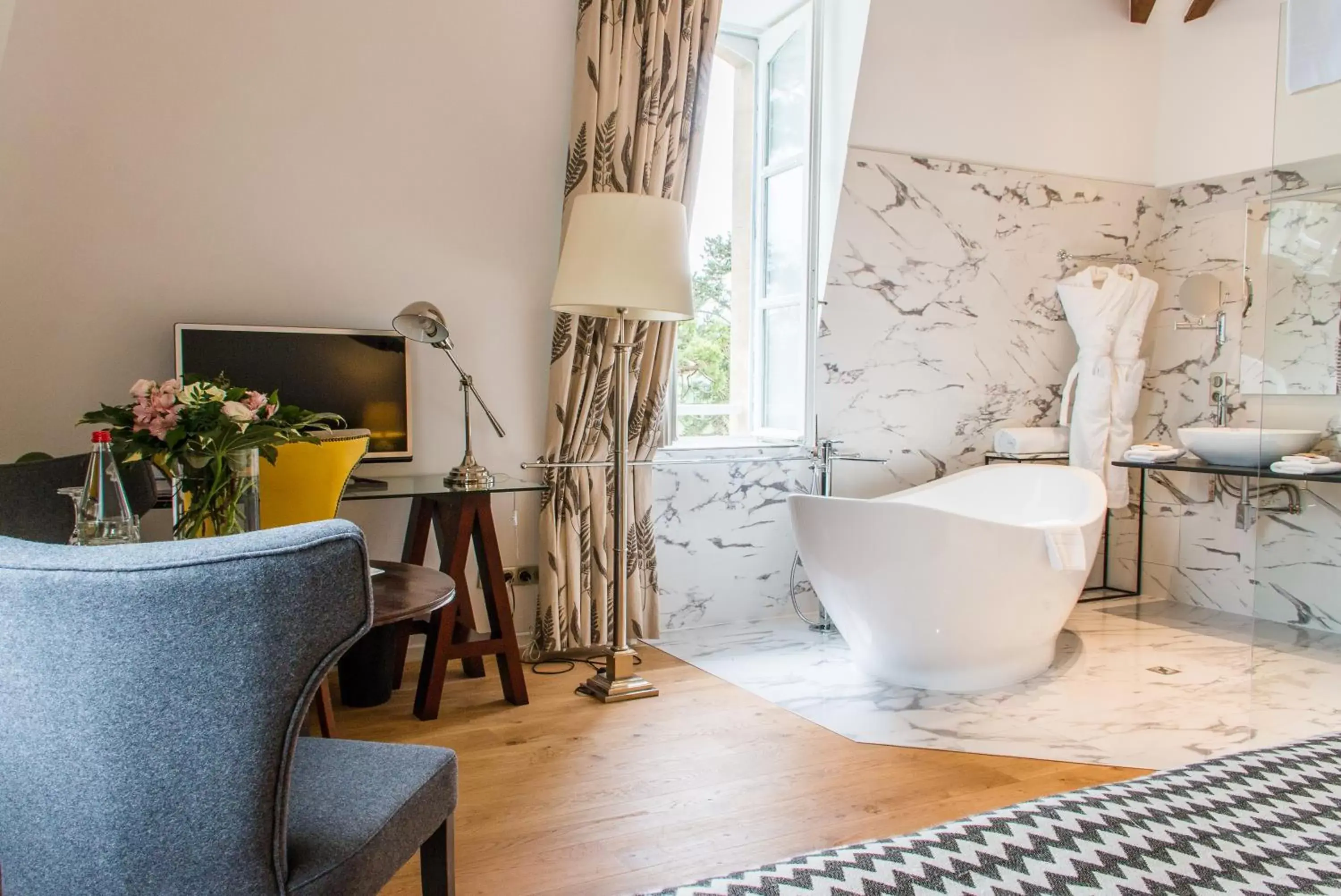 Bathroom in Chateau La Cheneviere