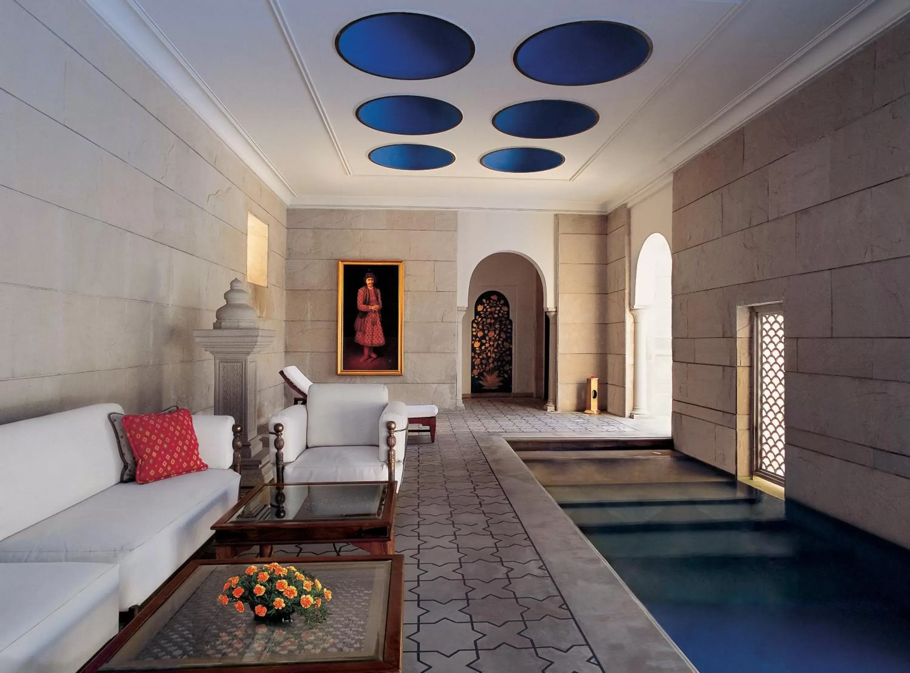 Swimming pool in The Oberoi Amarvilas Agra