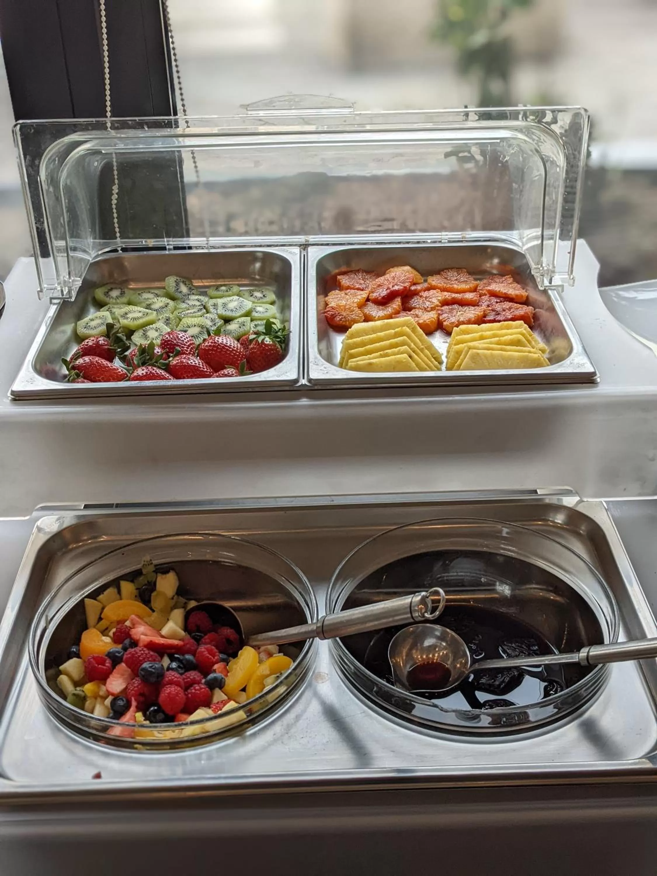 Breakfast in Hotel Lis