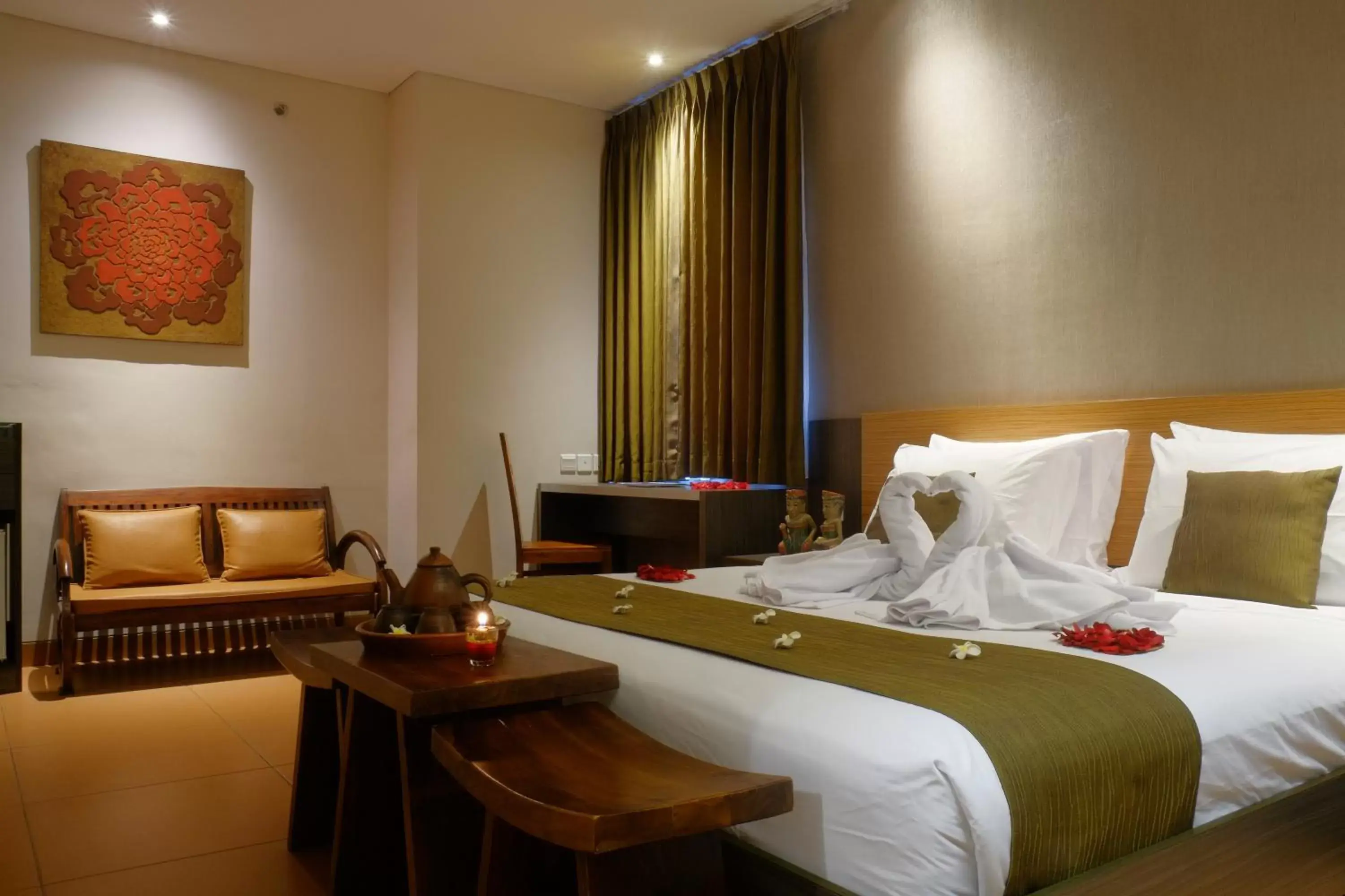 Bed in Sukajadi Hotel, Convention and Gallery
