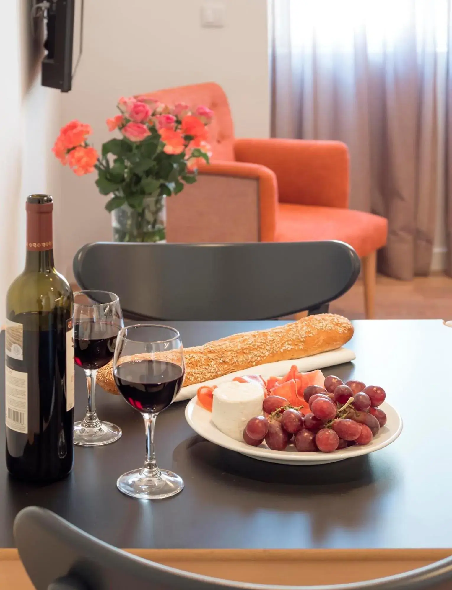 Dining area in Lisbon Serviced Apartments - Avenida